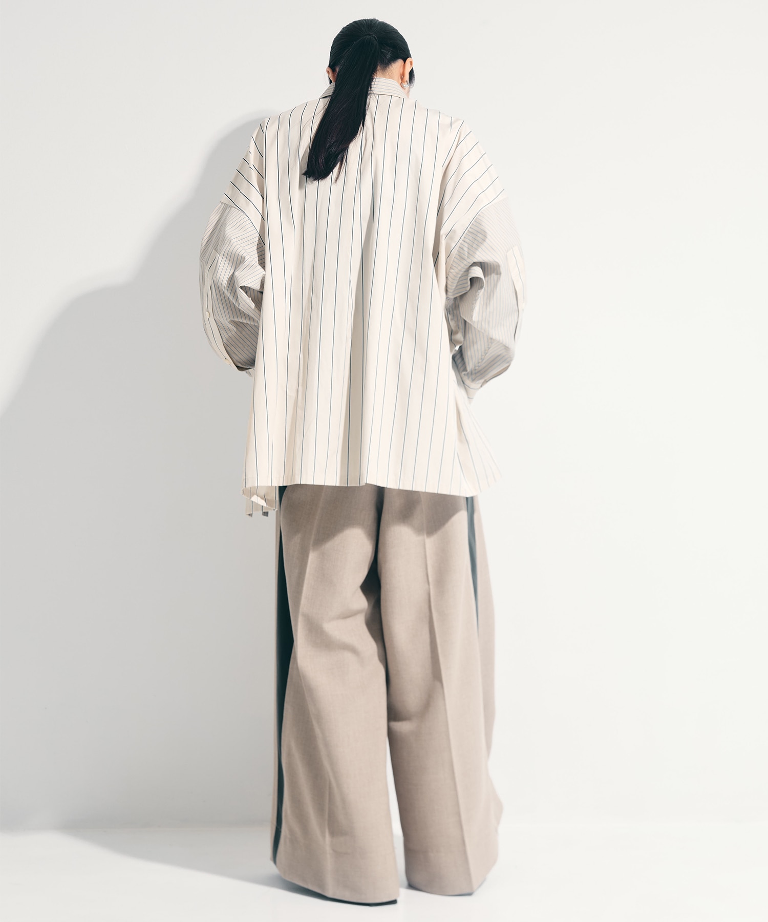 別注ドローコードストライプシャツ(2 BEIGE): UJOH: WOMENS