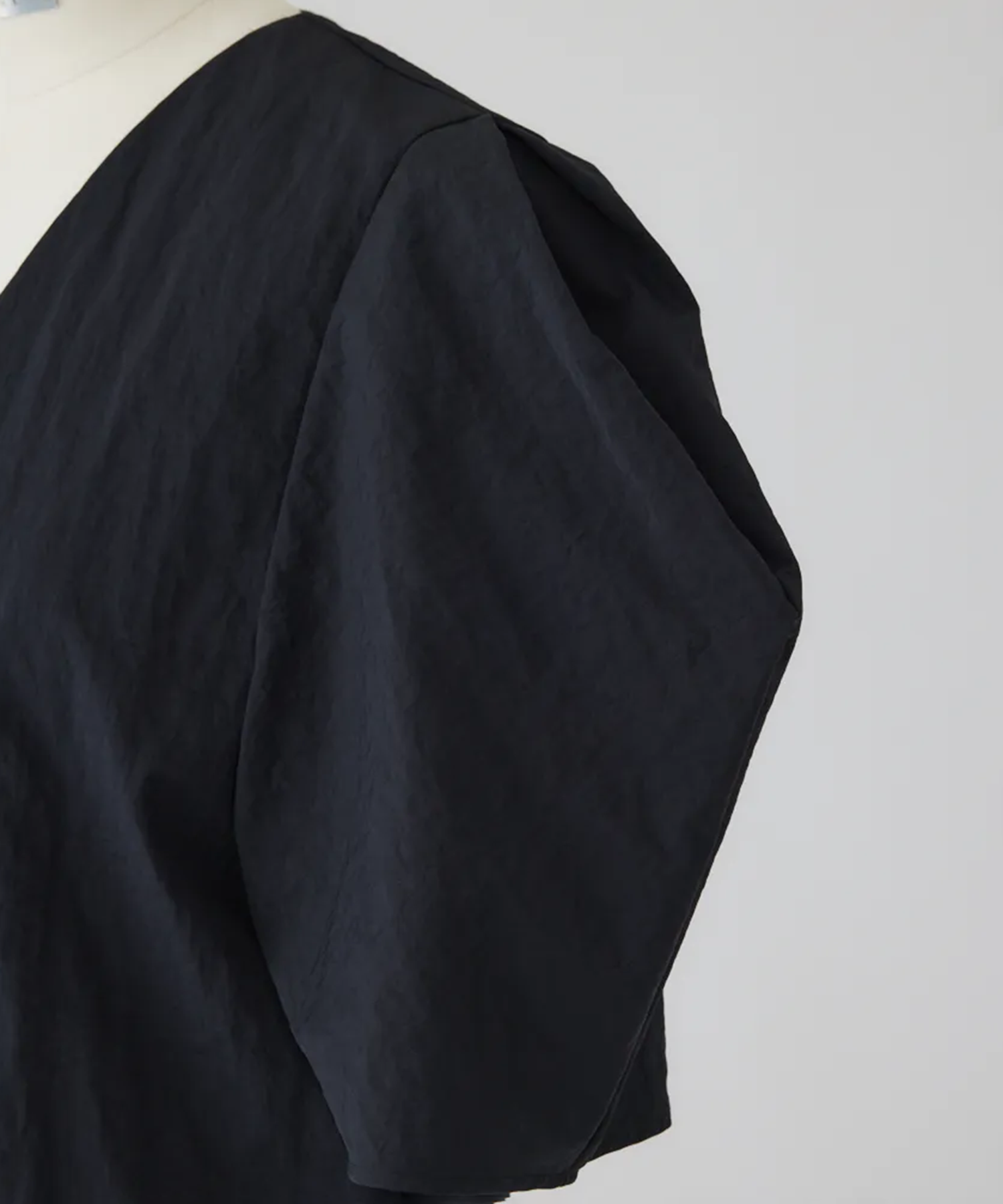 Volume sleeve v-neck SH RIM.ARK