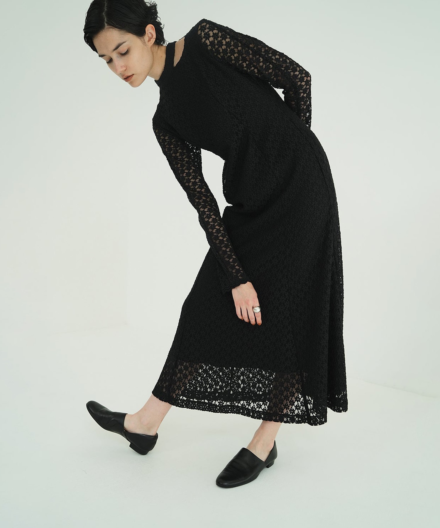 3D FLOWER LACE SLASH NECK ONEPIECE CLANE