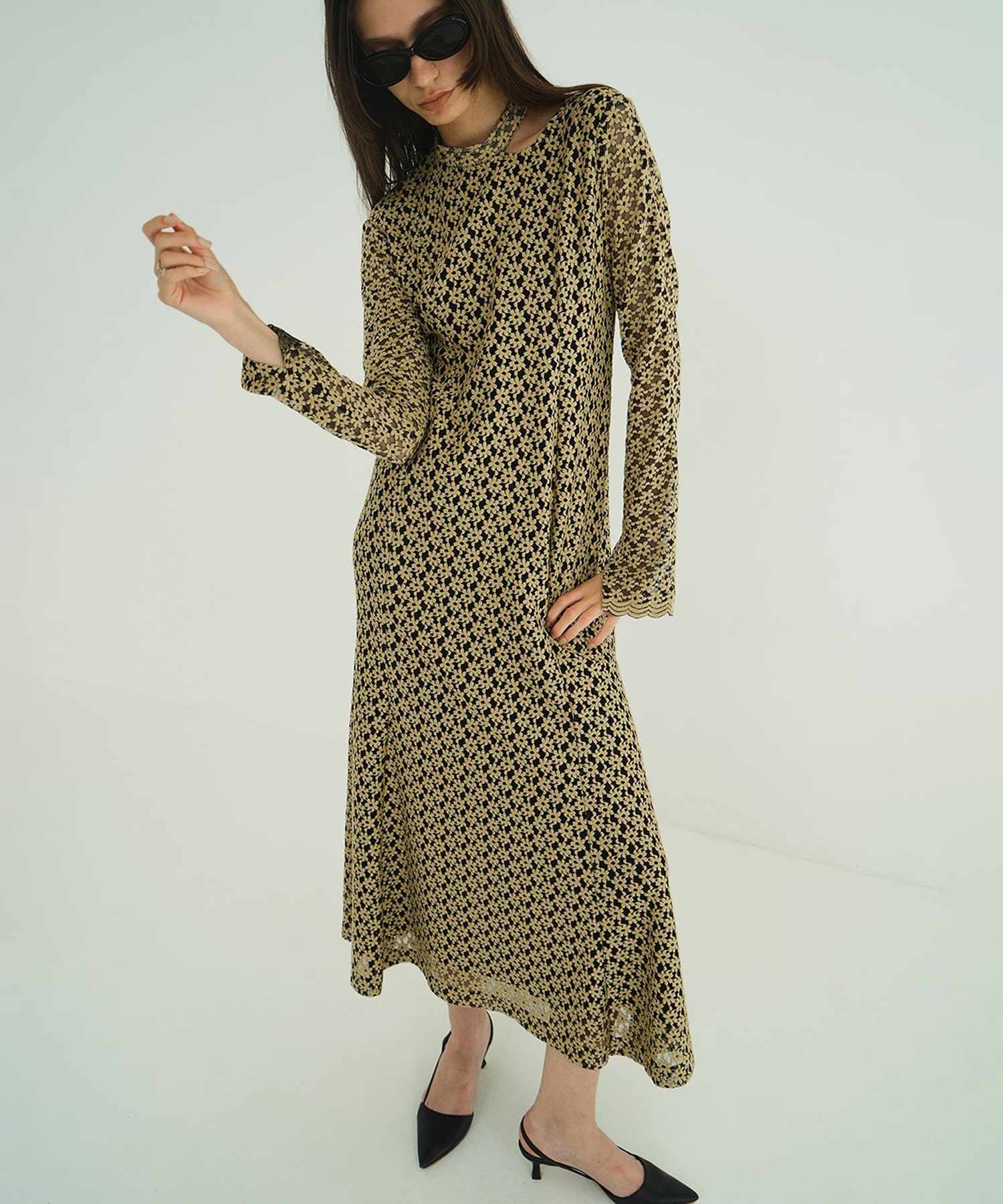 3D FLOWER LACE SLASH NECK ONEPIECE CLANE