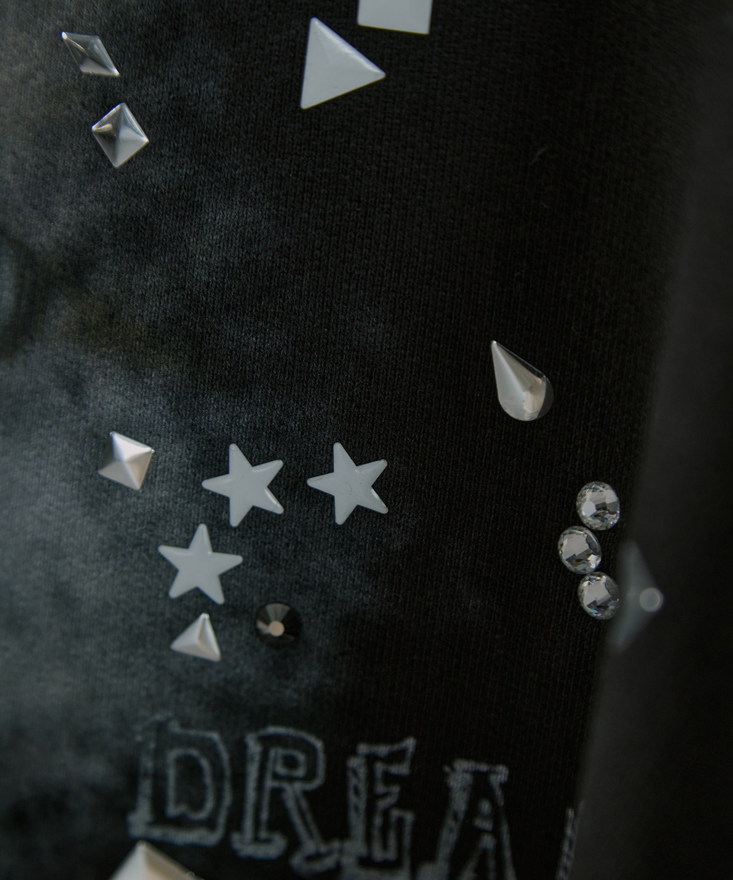 EMBELLISHED DISTRESSED HOODIE Maison MIHARA YASUHIRO