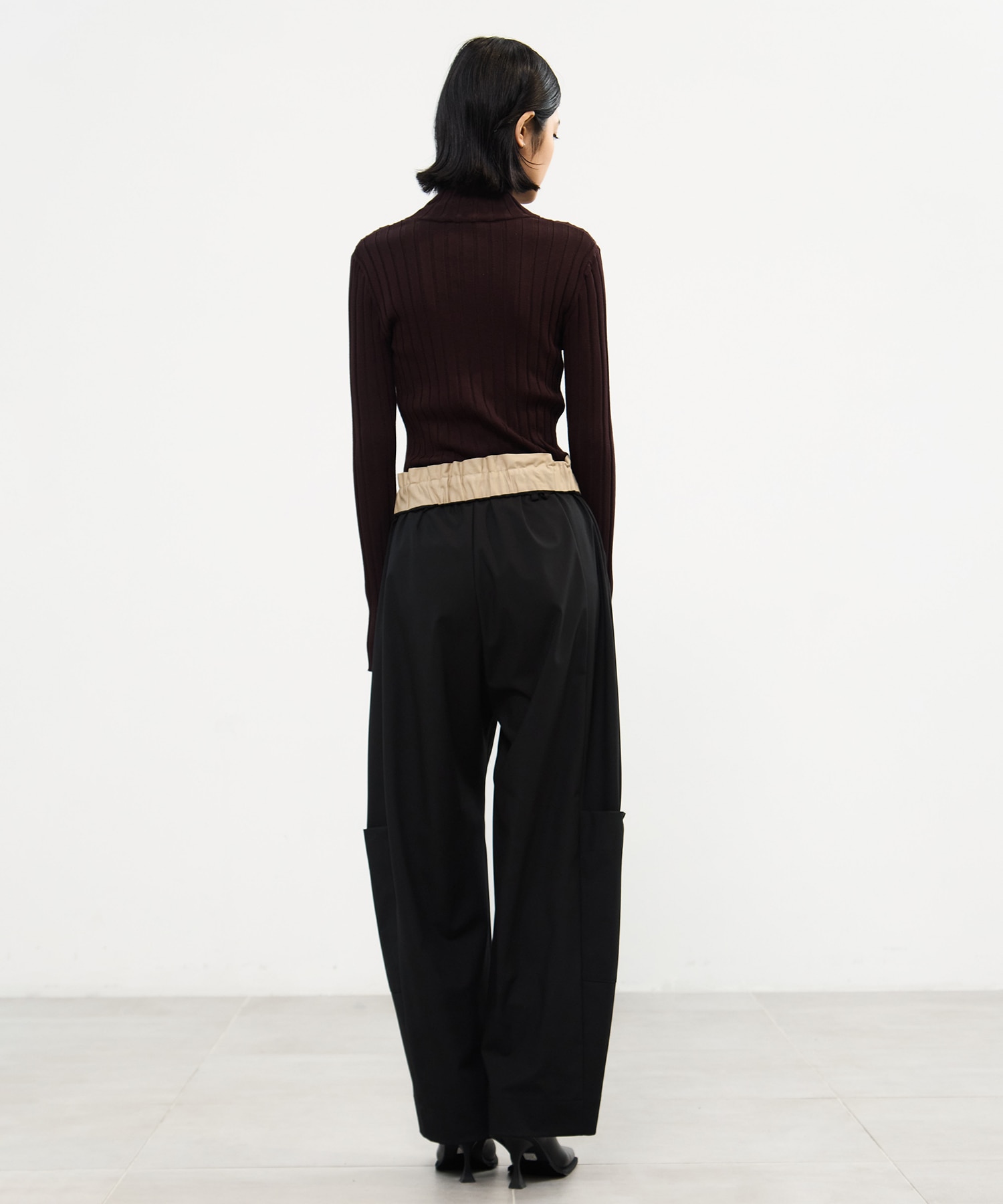 Soft Barrel Leg Cargo Trousers STUDIOUS