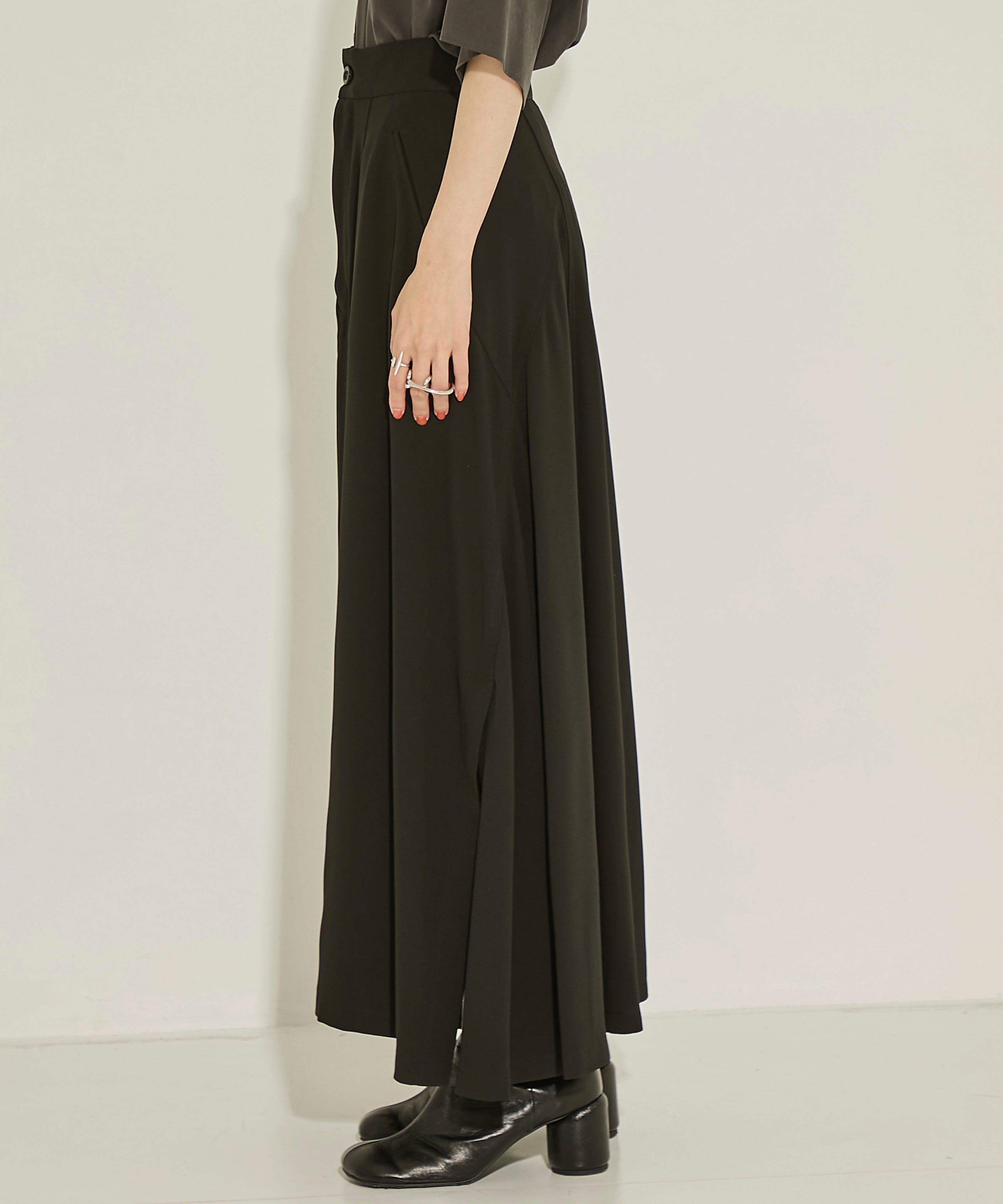 Slit Long SKT UJOH