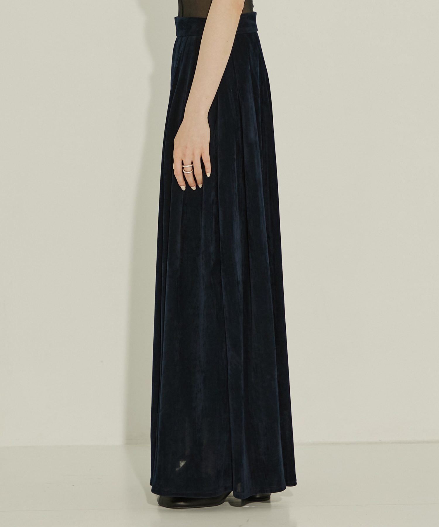 Rufina layer skirt AKIRANAKA