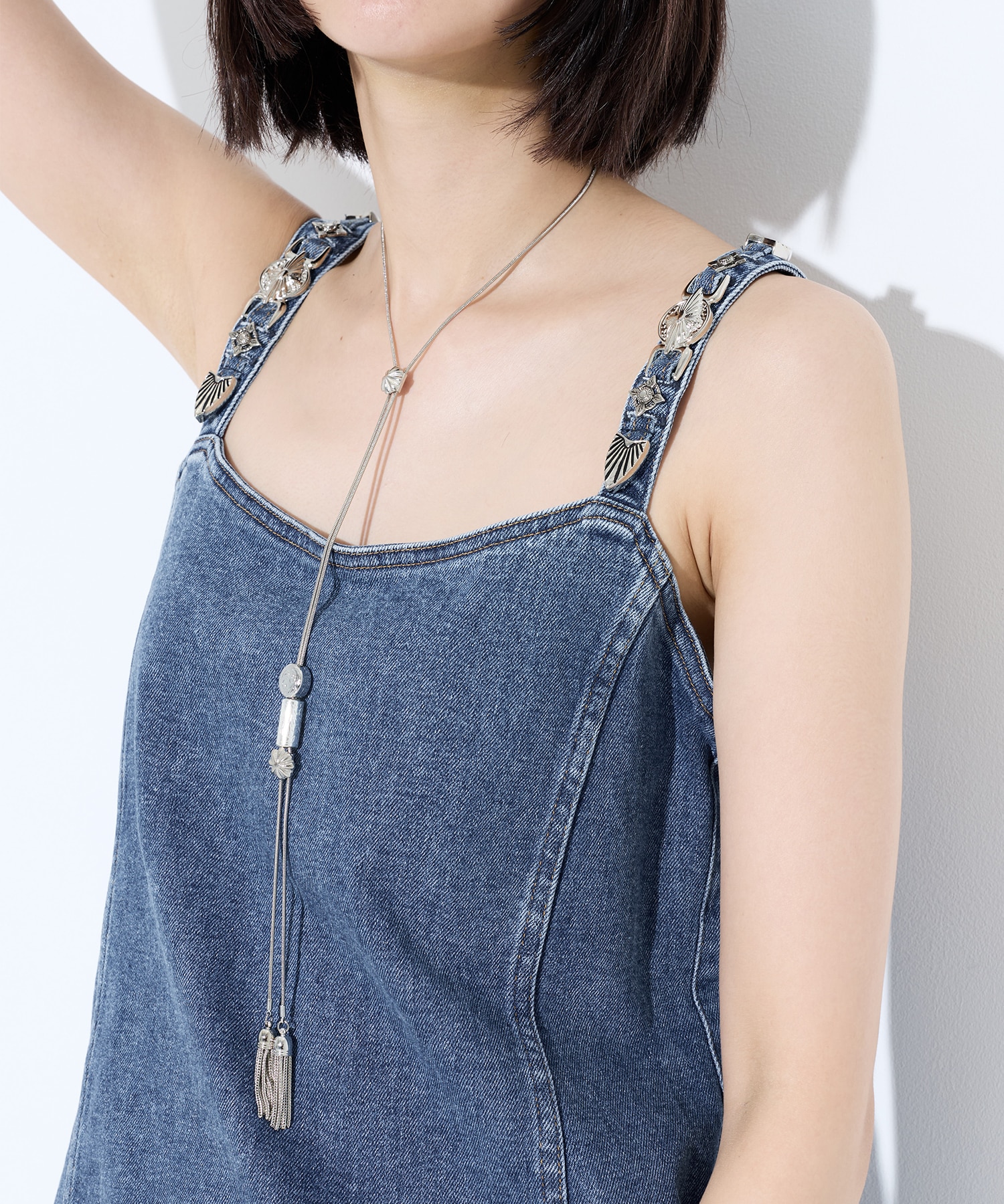Metal loop tie small TOGA