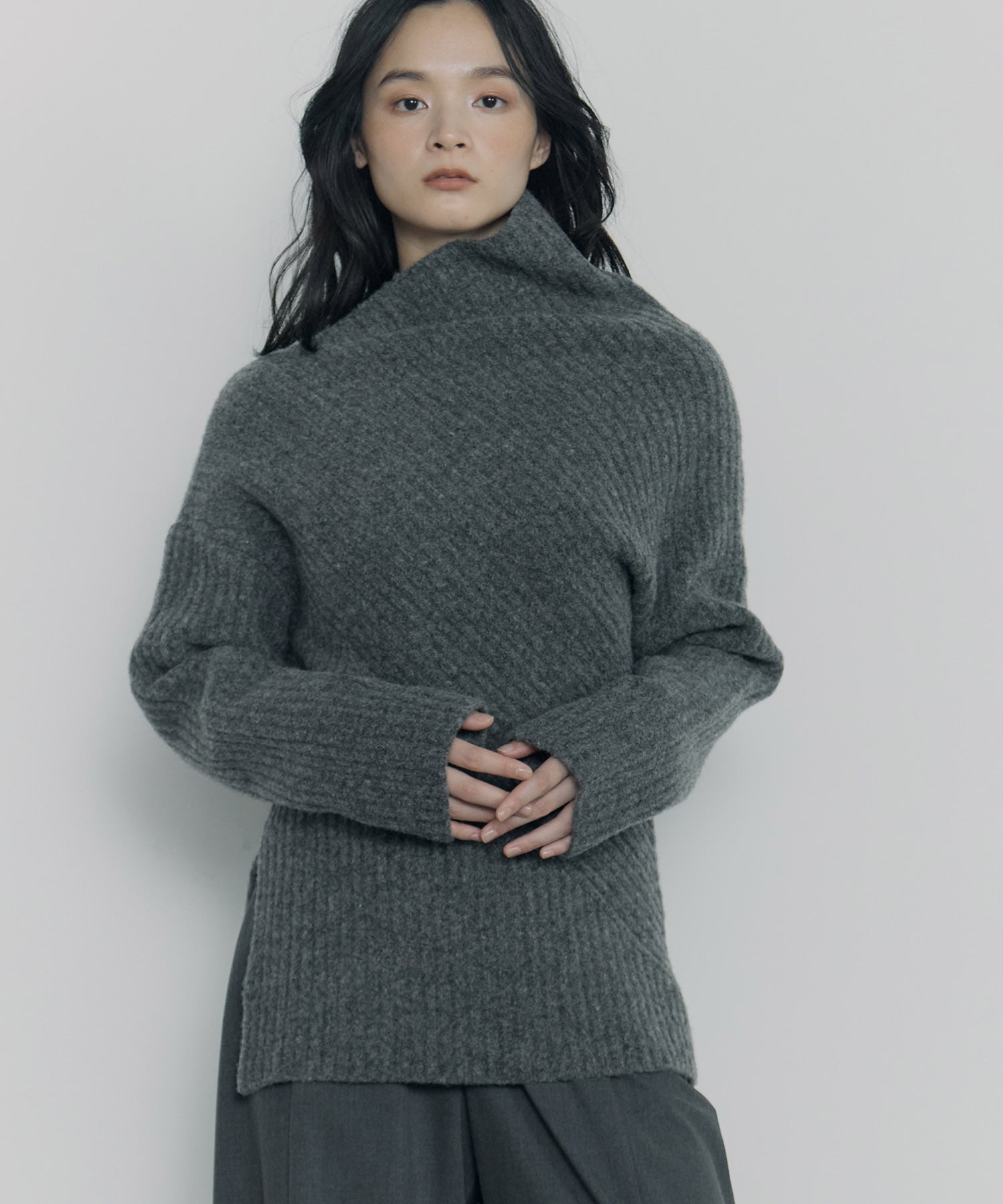 Unbalance Knit UJOH