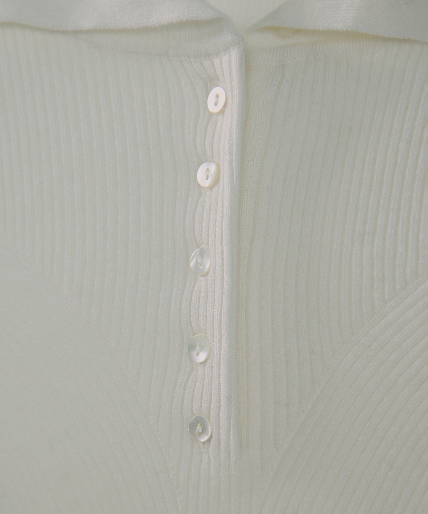 UND HIGH NECK BUTTON KNIT TOP AMERI