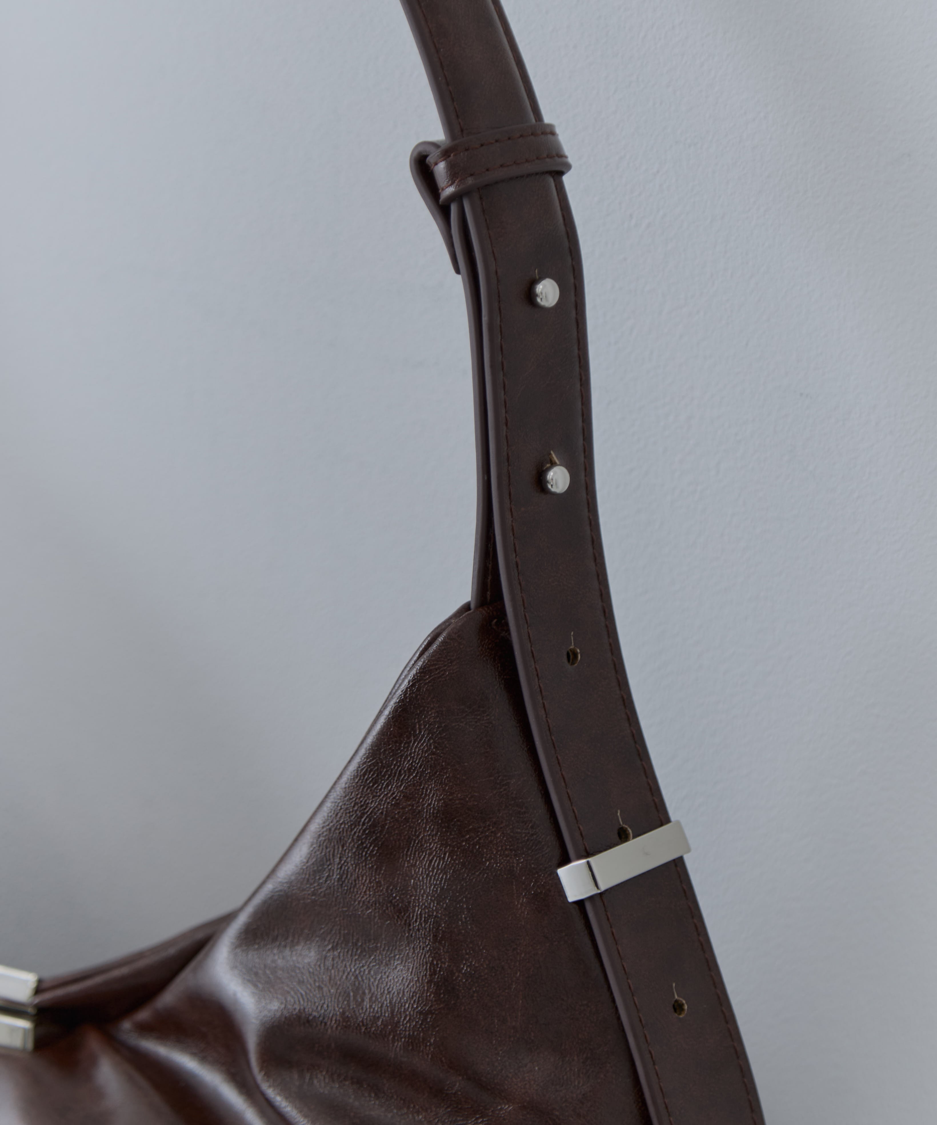 UND PARTS ACCENT ONE HANDLE BAG AMERI