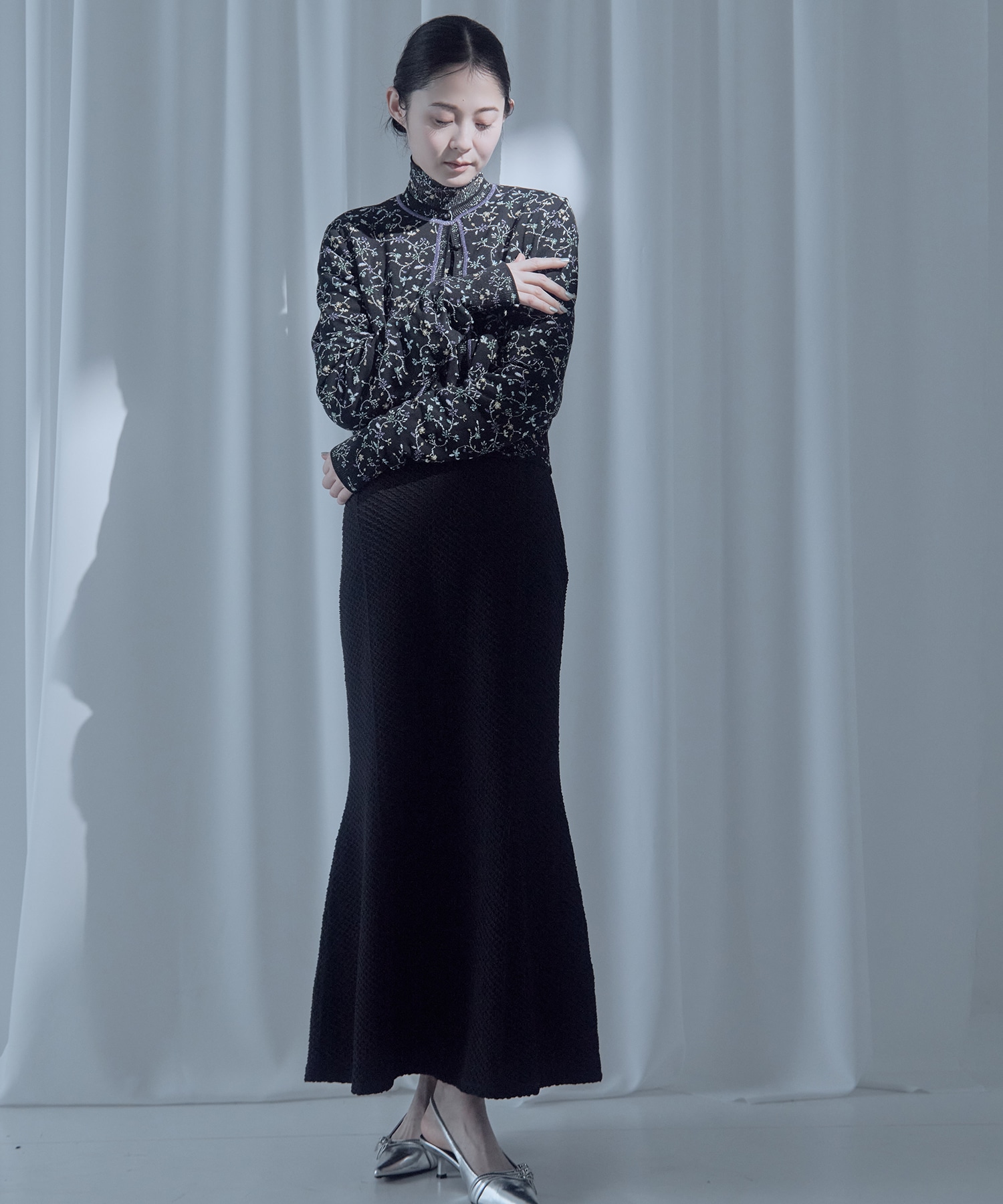 Floral Motif Glitter High Neck Knit Top Mame Kurogouchi