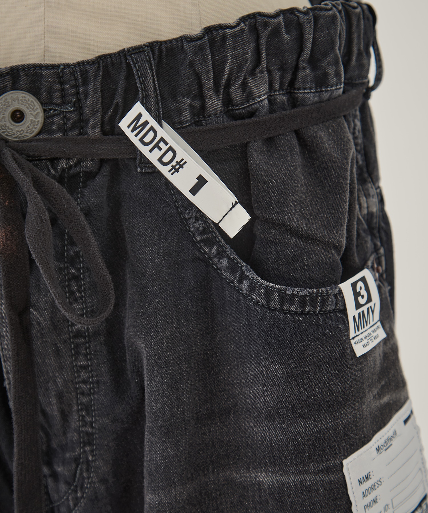 DENIM HUGE DETAIL PANTS w KIDS STICKER Maison MIHARA YASUHIRO