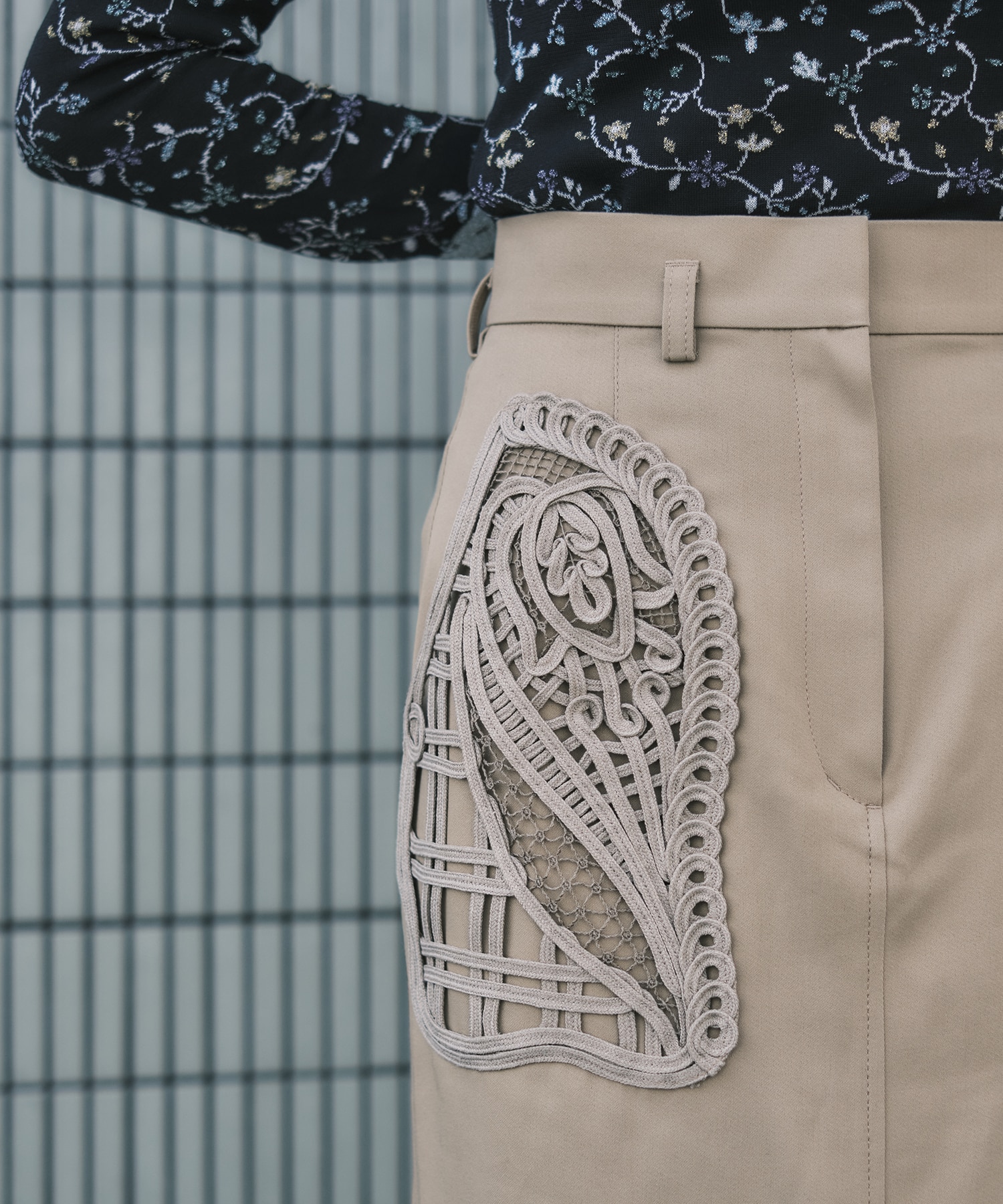 Cording Embroidery Detailed I-line Skirt Mame Kurogouchi
