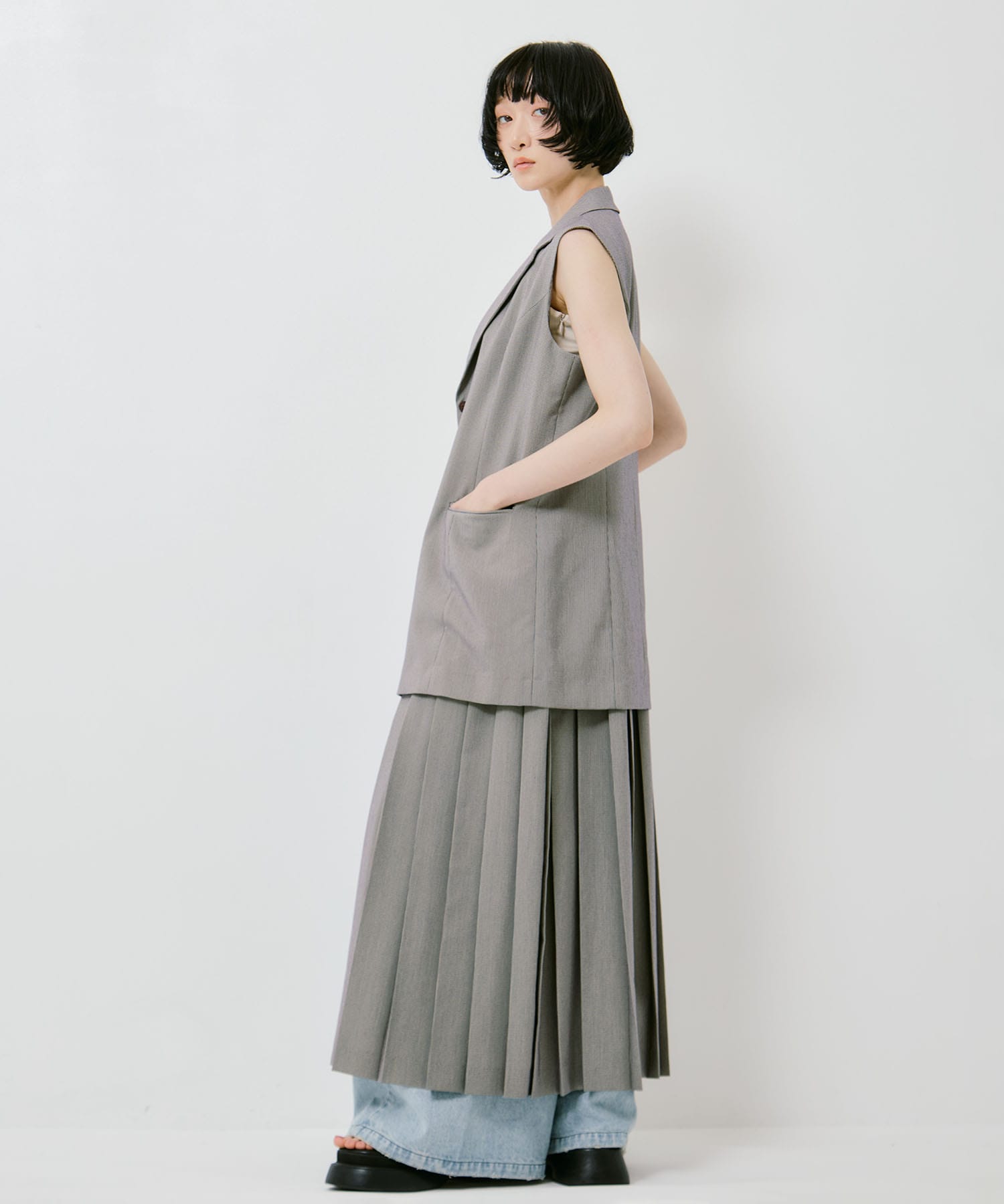 PLEATED SKIRT DOCKING SUIT DRESS AMERI