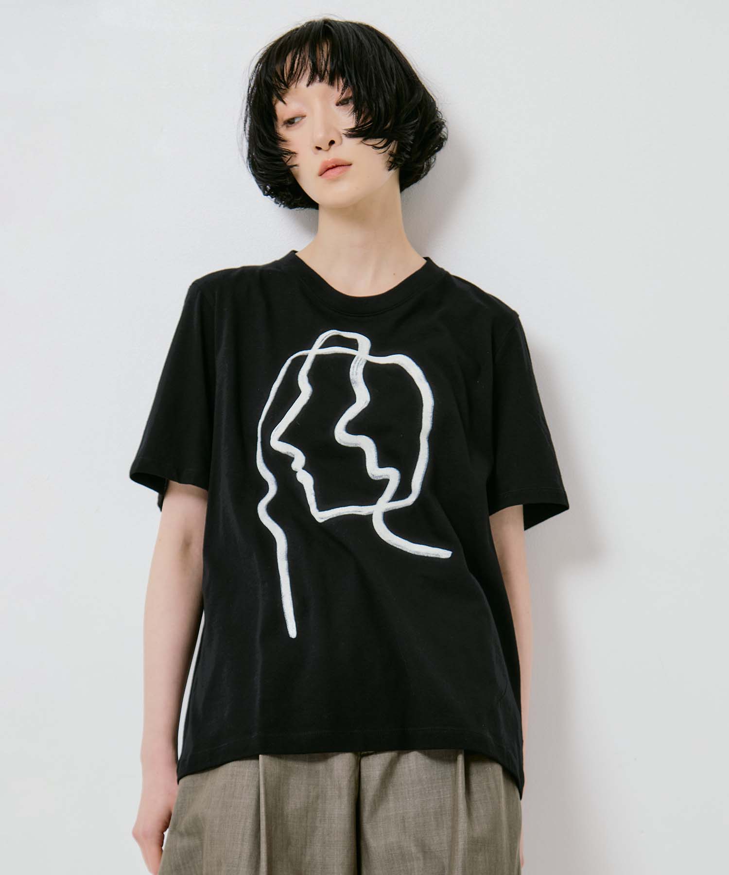 Line portrait T-shirt AKIRANAKA