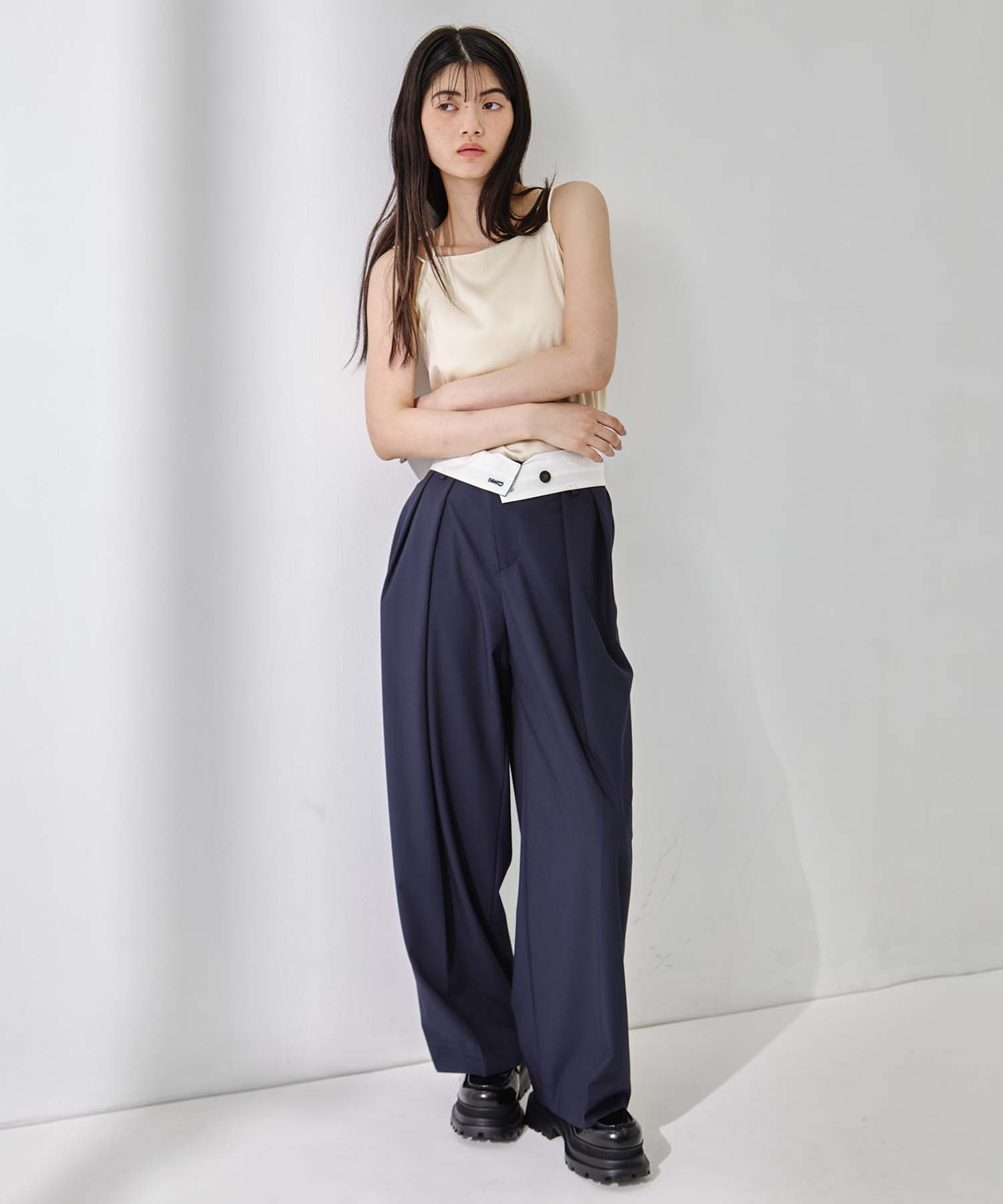 Double Tucked Stretch Trousers STUDIOUS