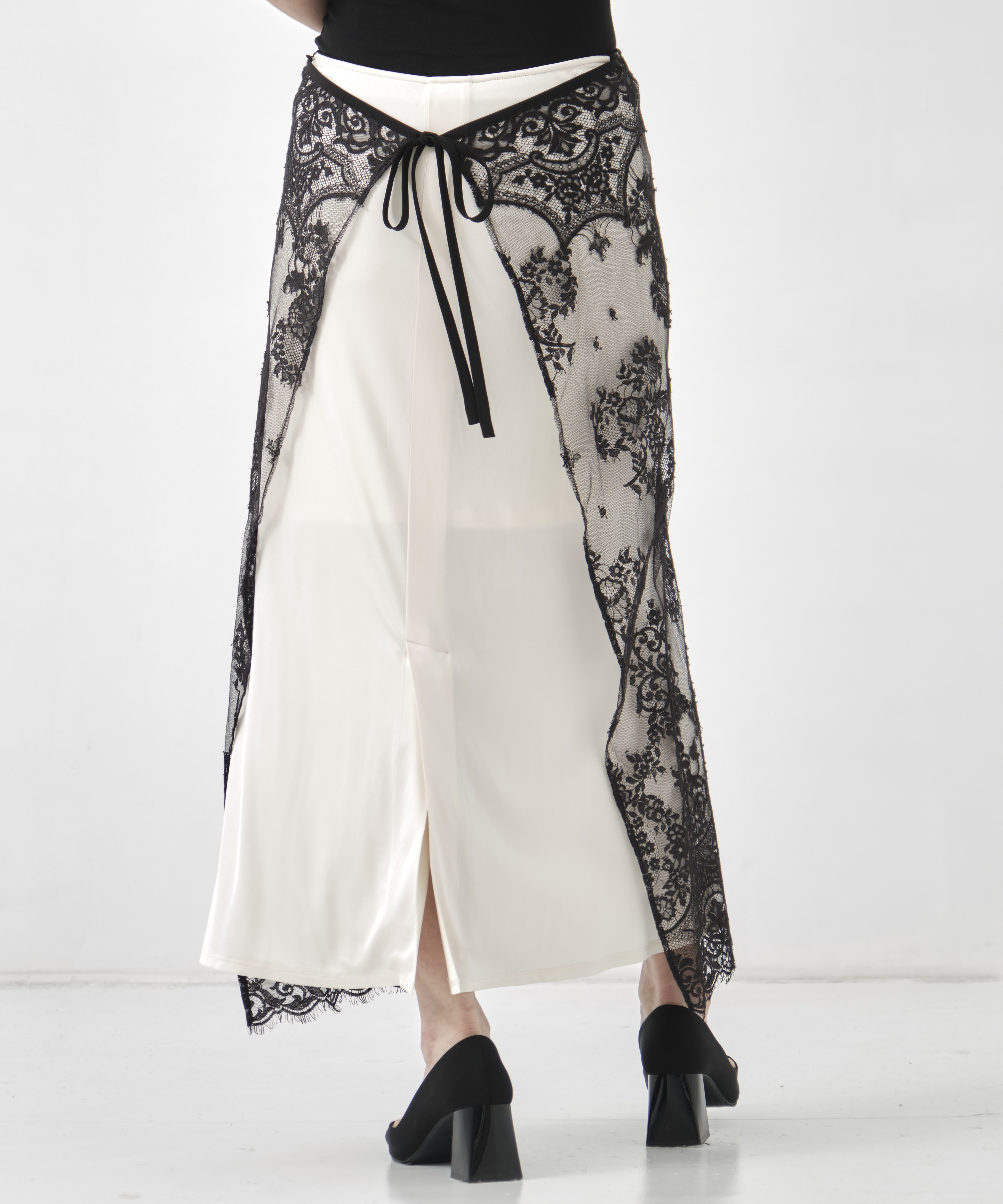 EMBROIDERED LACE SKIRT FETICO