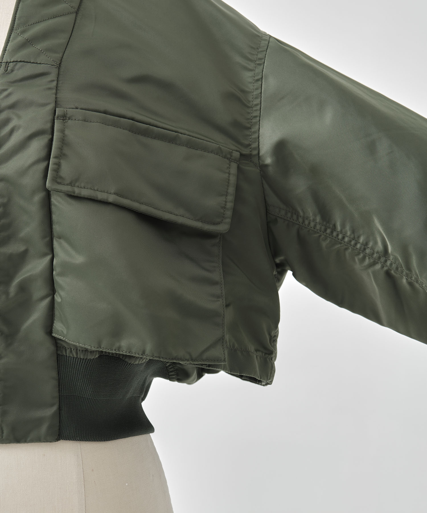 CONVERTIBLE UTILITY TECH SHIRT TOGA