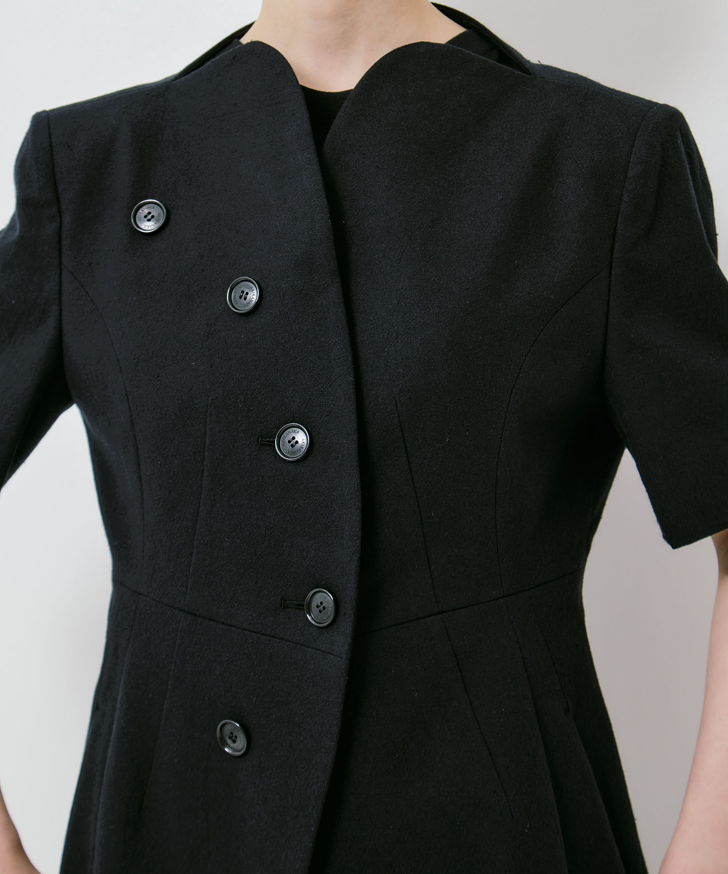 Sesilia half sleeve jacket AKIRANAKA