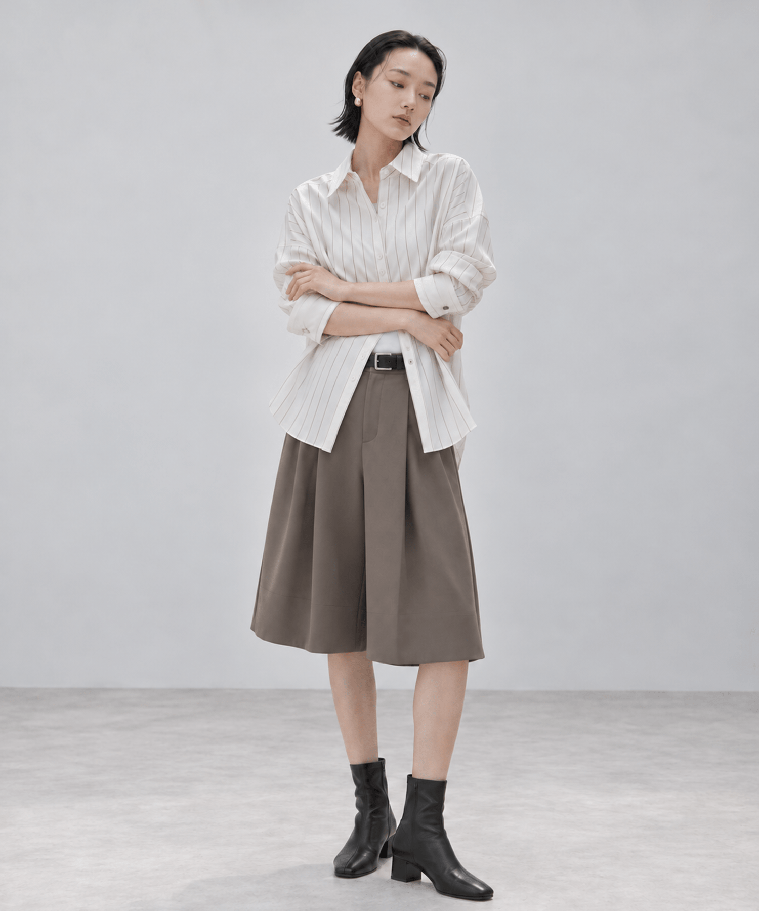 Tucked Bermuda Shorts STUDIOUS