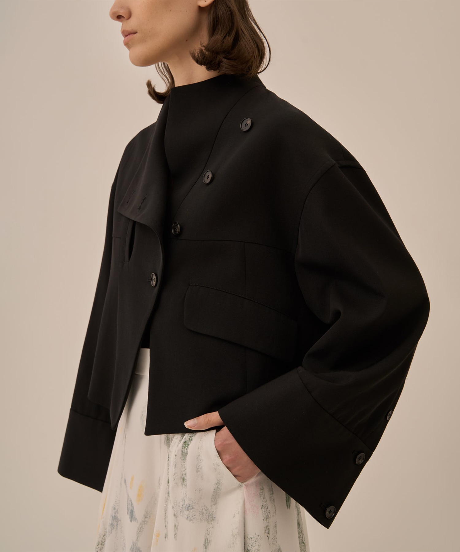 Helmina blouson AKIRANAKA