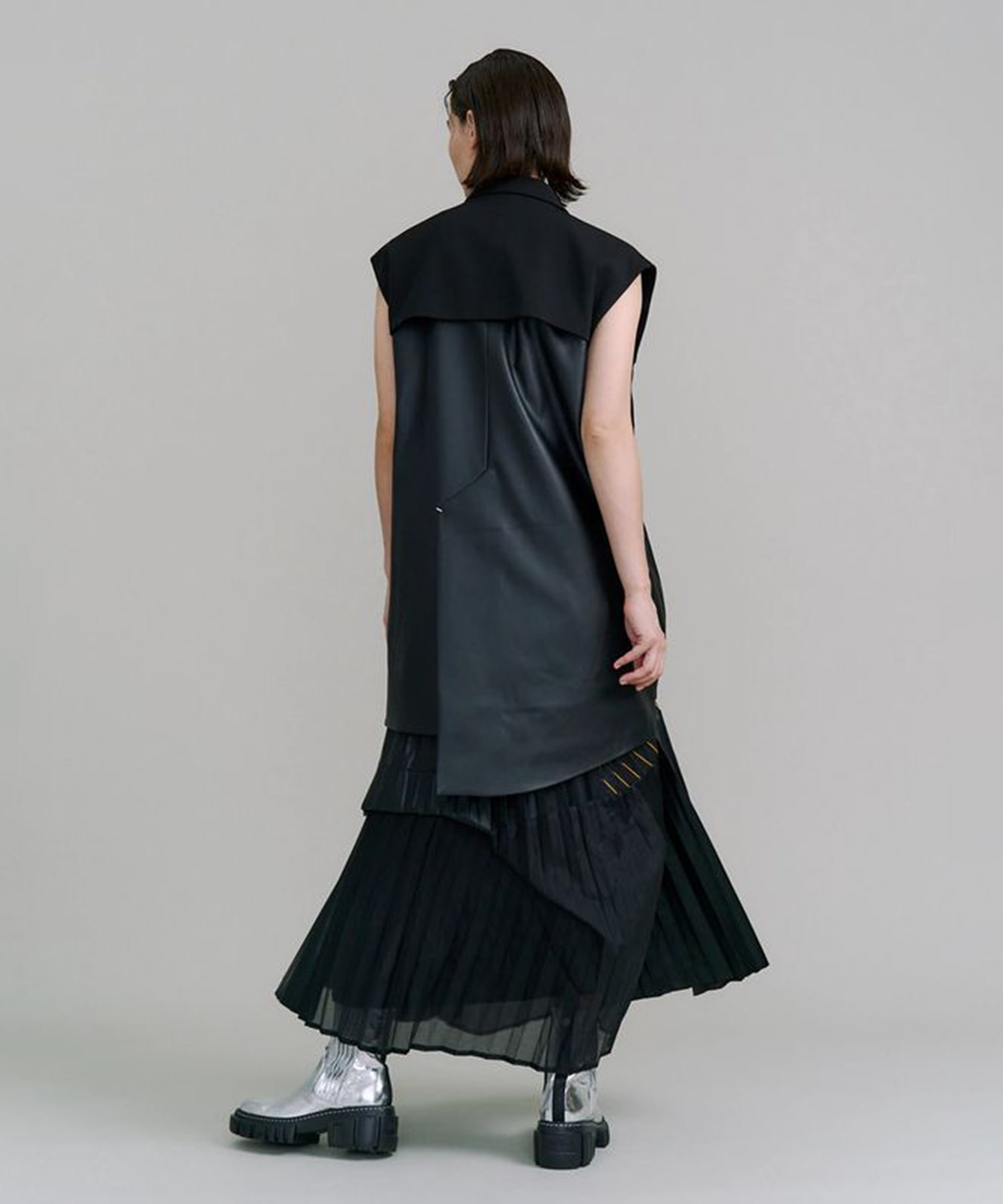 ARCH POKET DOCKING VEST UN3D.
