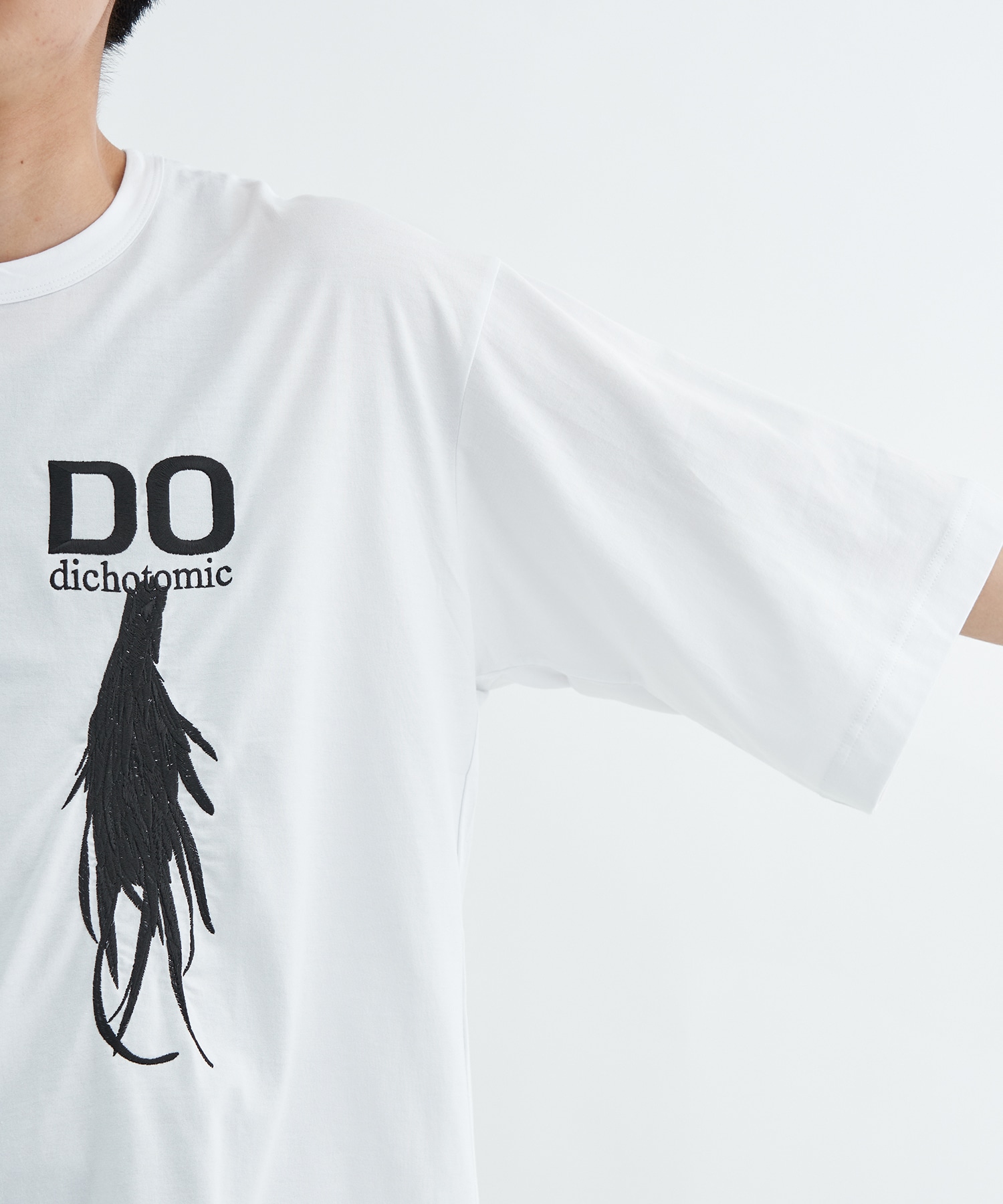 BIRD FEATHER S/S BIG T SHAREEF