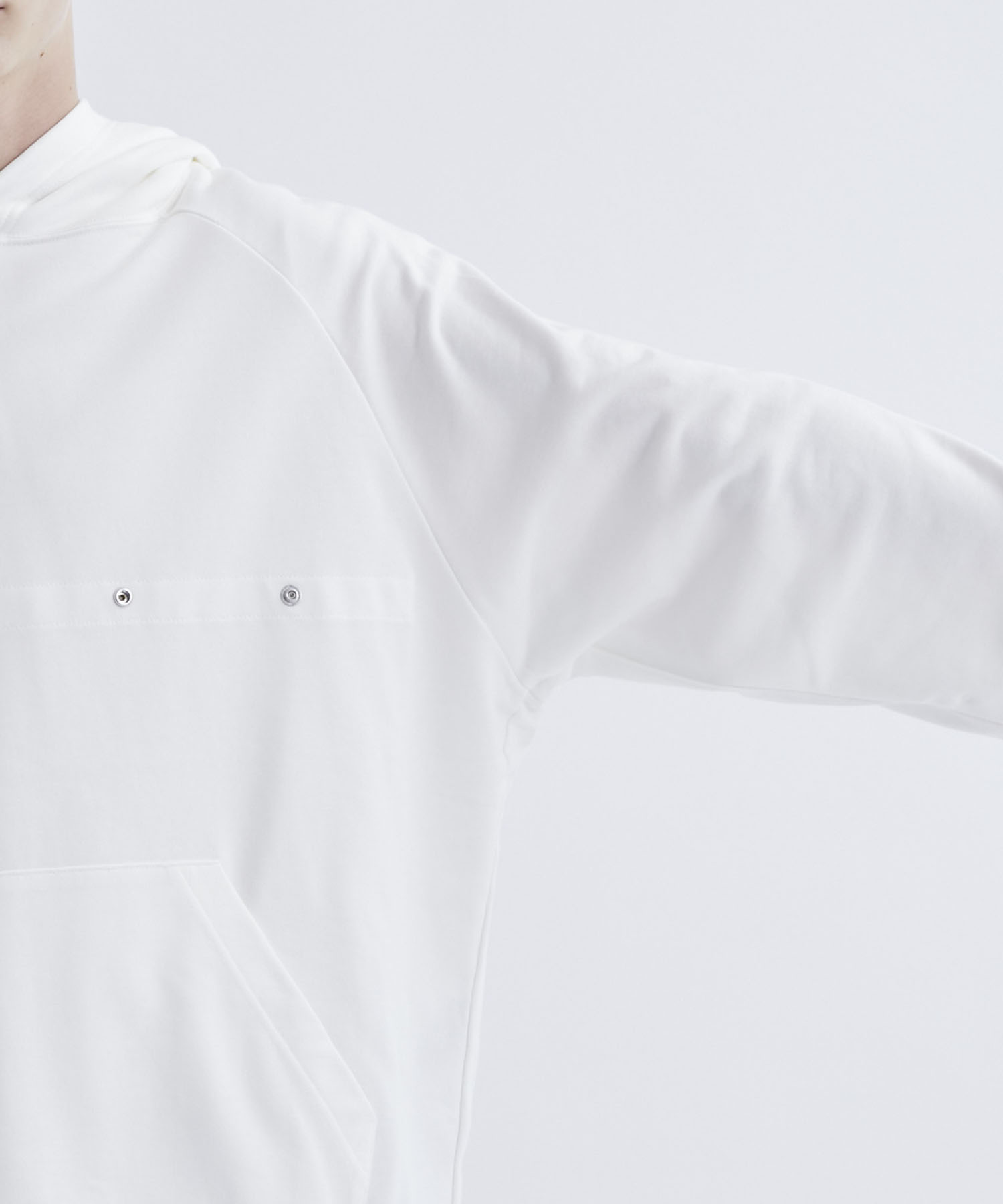 DOT BUTTON ADJUSTMENT SWEAT PARKER ALMOSTBLACK