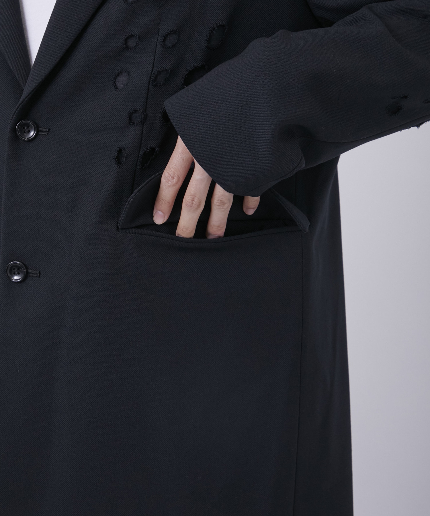 WOVEN CIRCLE BROCKEN LONG JACKET ALMOSTBLACK