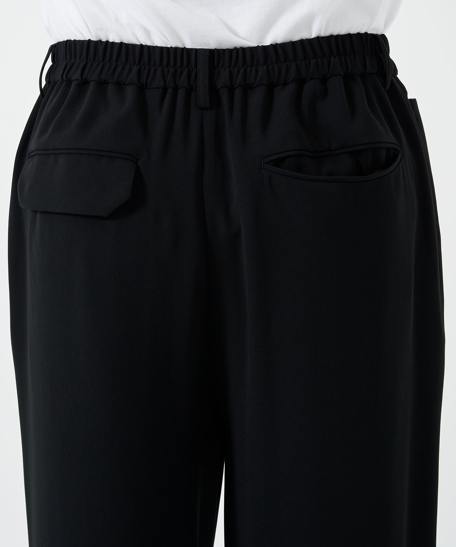 ESSENTIAL RELAX WIDE PANTS STUDIOUS