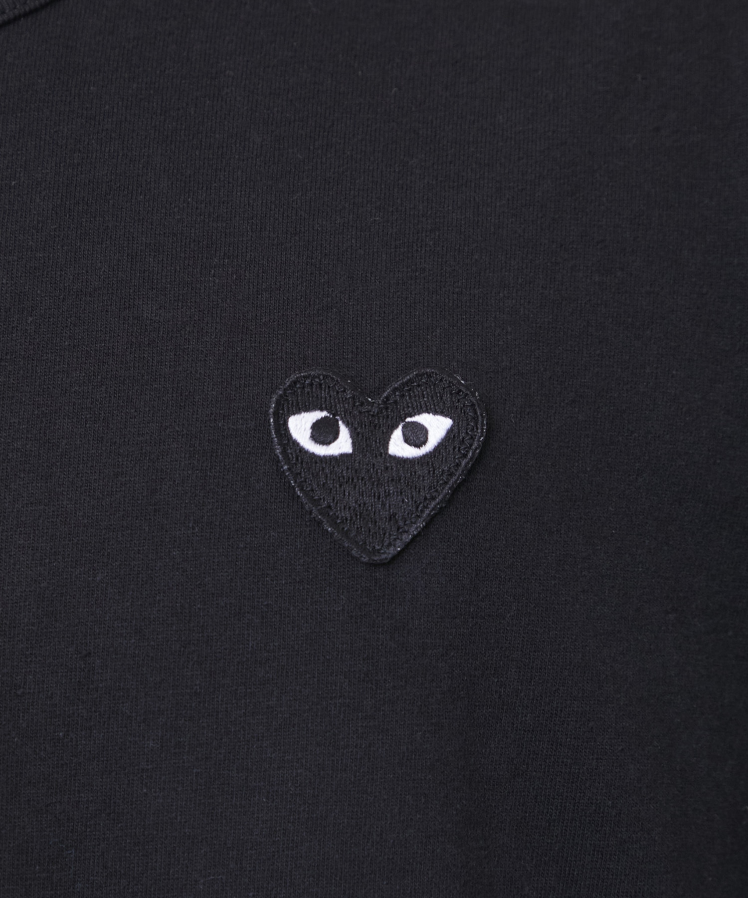 AX-T064-051 T-SHIRT BLACKBLACK HEART PLAY COMME des GARCONS