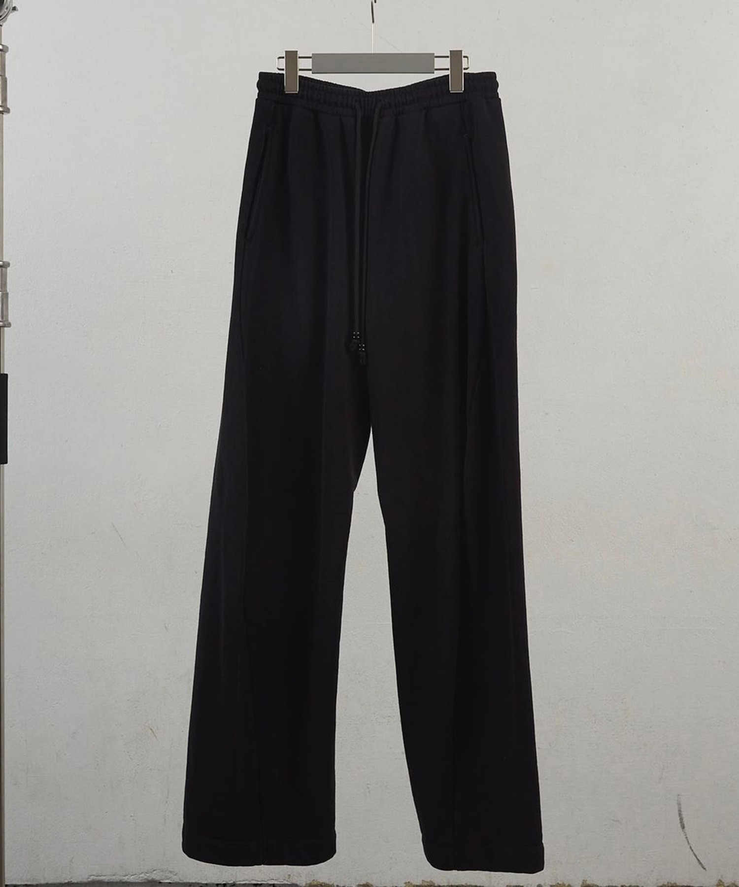 3D TWISTED LOUNGE WIDE PANTS NVRFRGT