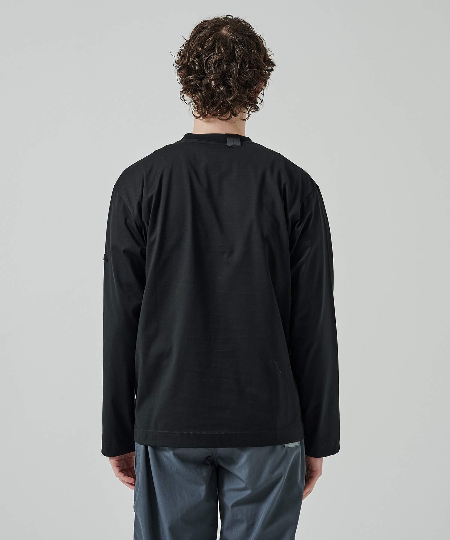 2251-CS10-022 L/S TEE N.HOOLYWOOD
