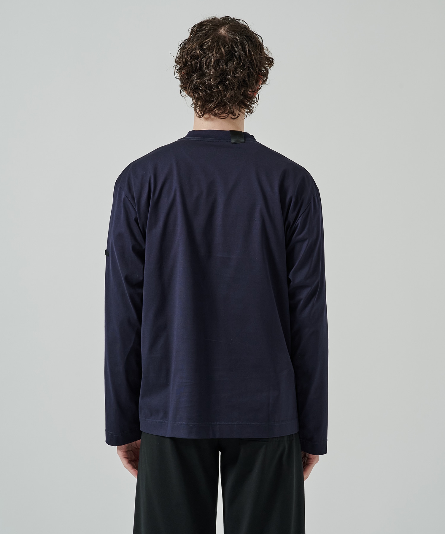 2251-CS10-022 L/S TEE N.HOOLYWOOD