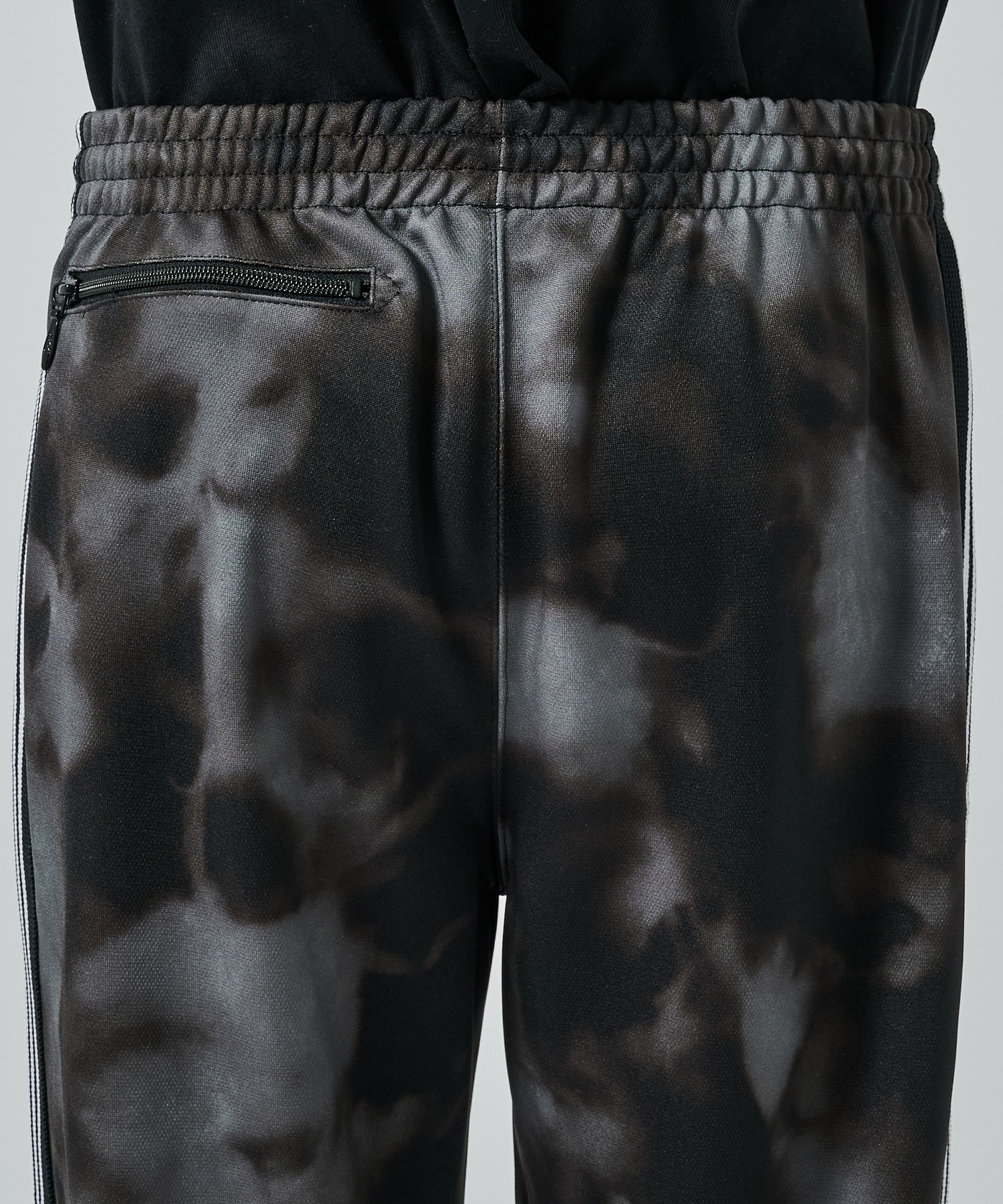 〈別注〉Track Pant - Poly Smooth - Printed Tie Dye NEEDLES