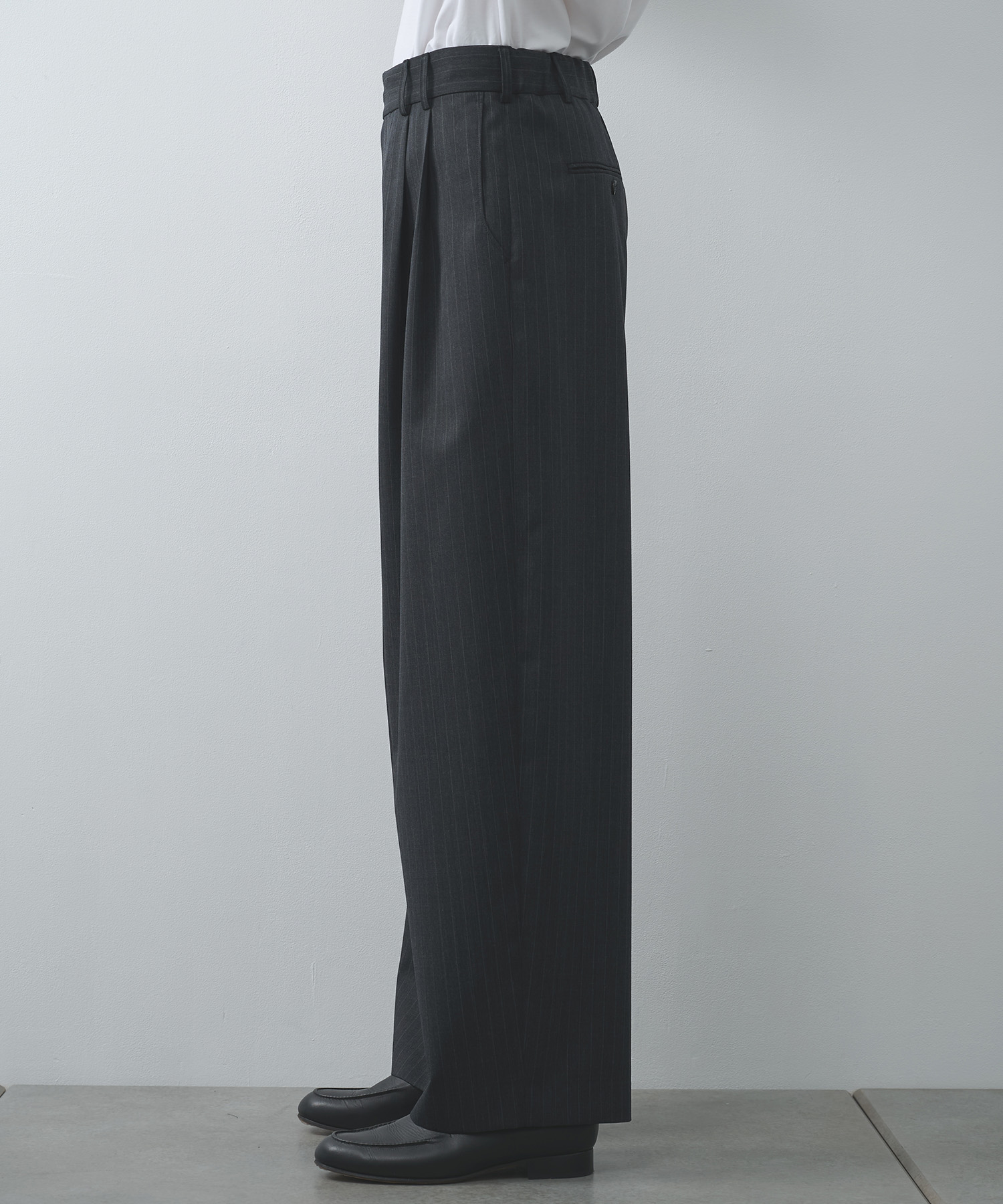 2Tuck Curve Slacks STUDIOUS