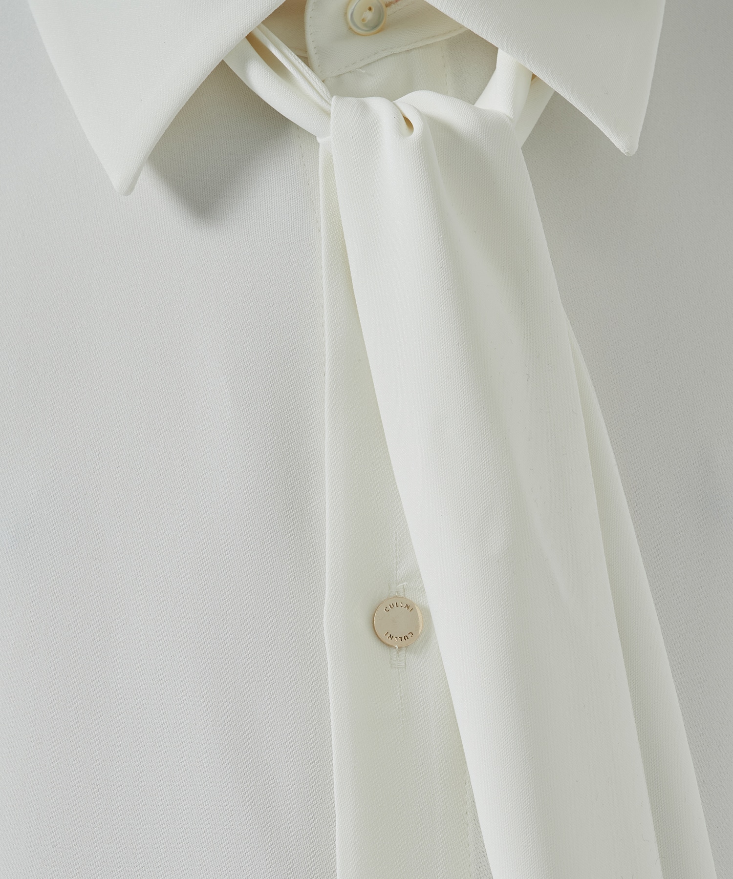 Double Satin Bow Tie Short Sleeve Shirt CULLNI