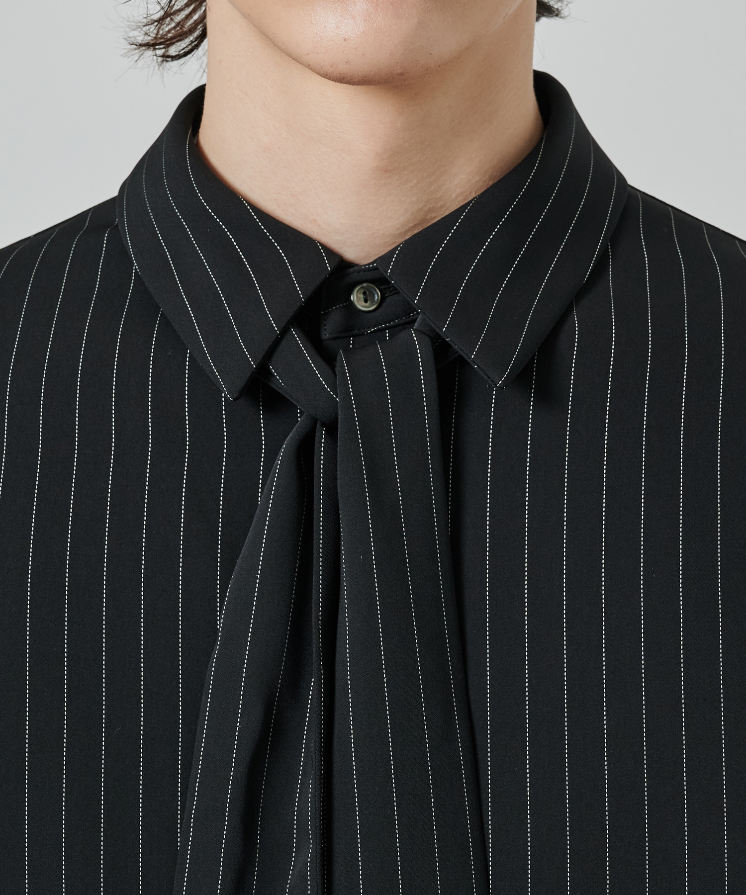 Double Satin Stripe Bow Tie Short Sleeve Shirt CULLNI