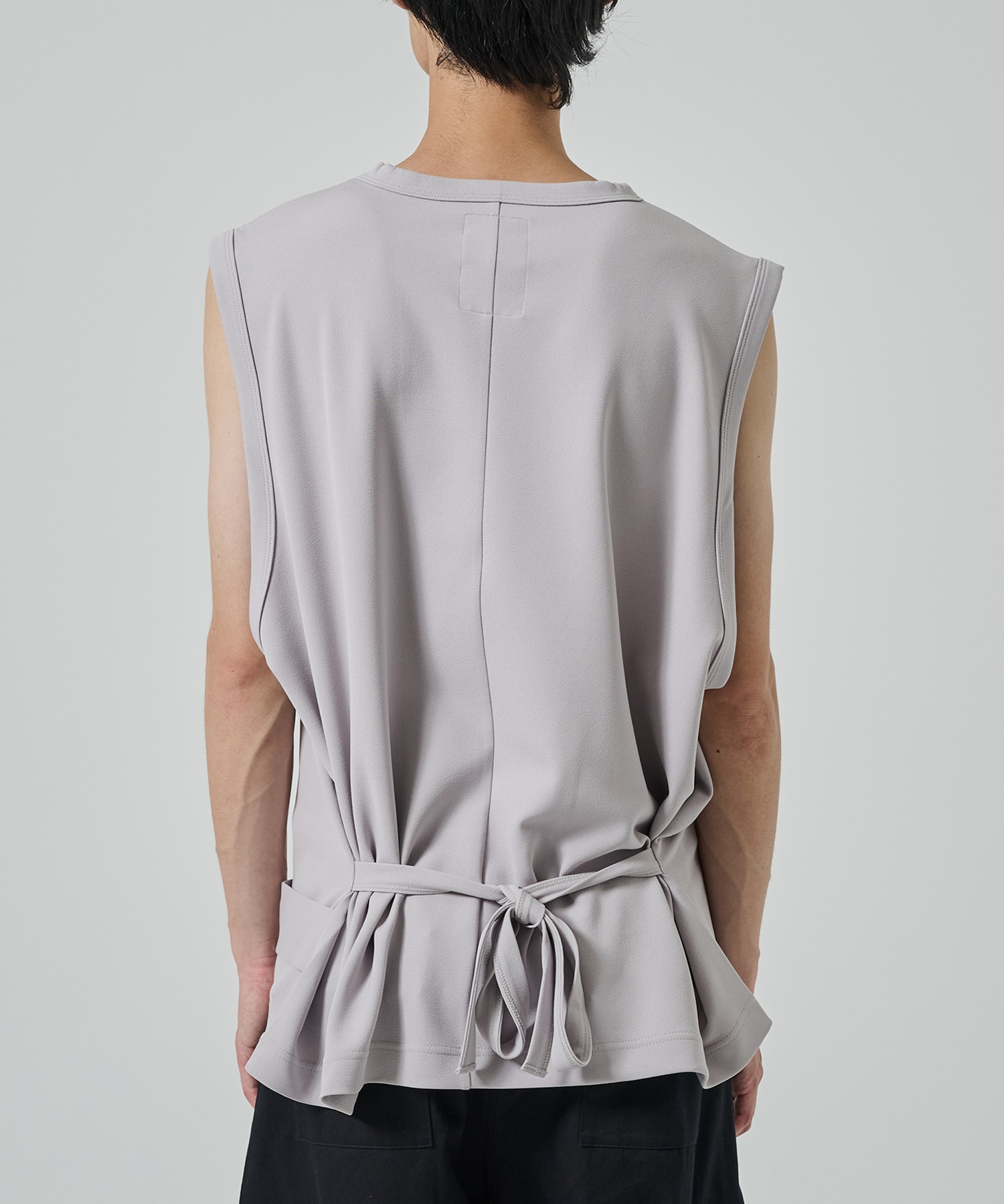 NO SLEEVE TEE SHAREEF
