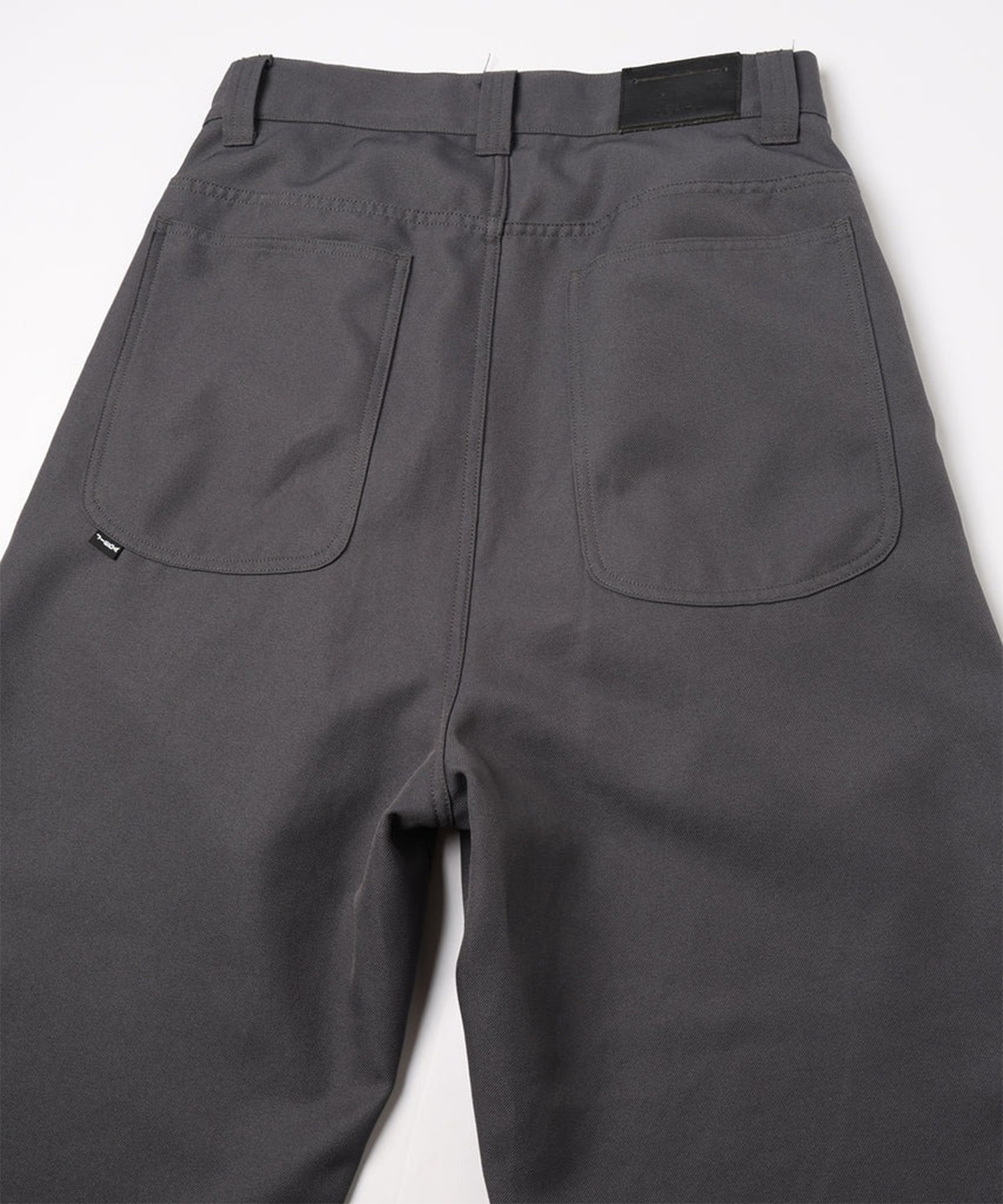 WIDE ONE TUCK STRAIGHT PANTS JieDa
