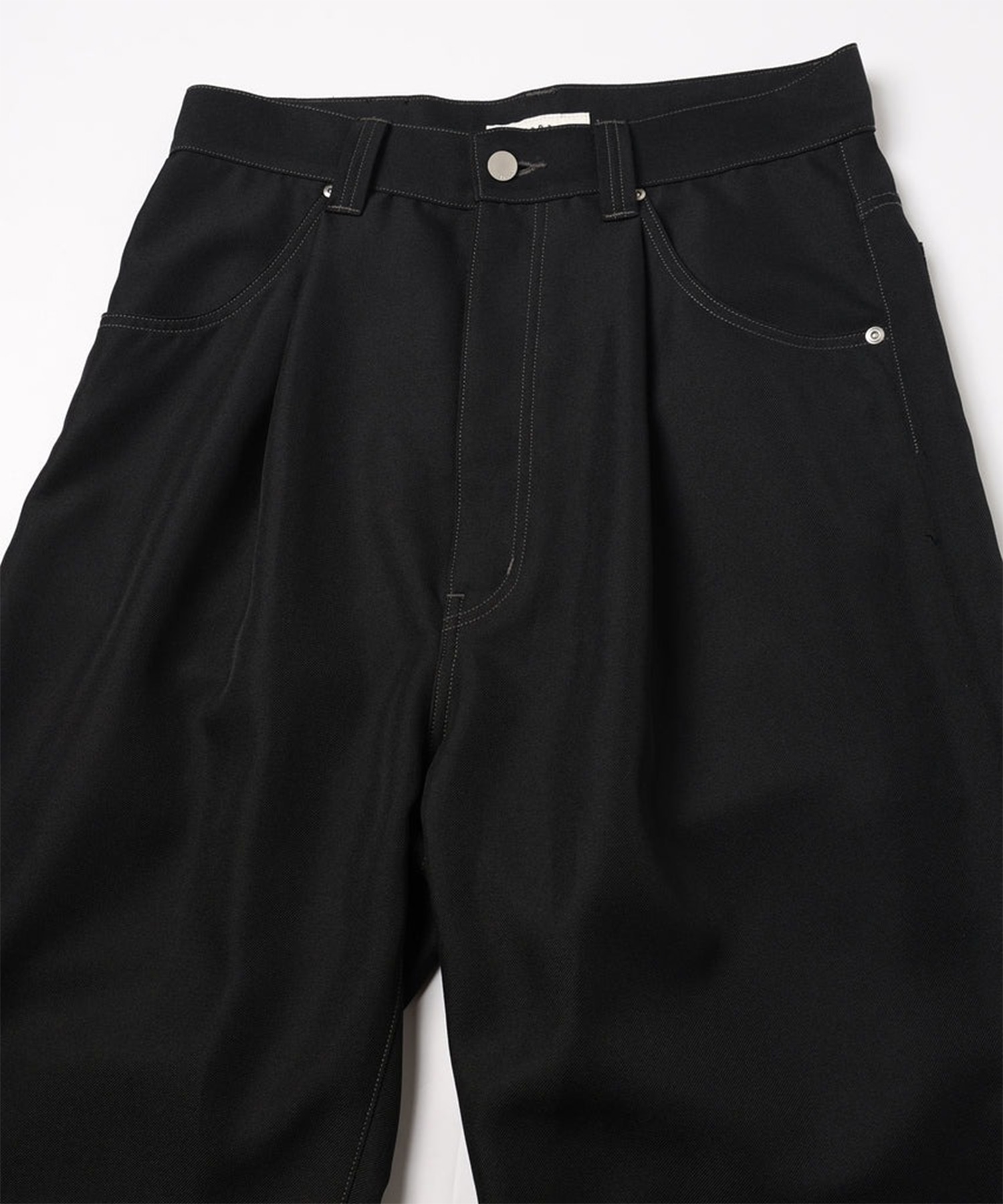 WIDE ONE TUCK STRAIGHT PANTS JieDa
