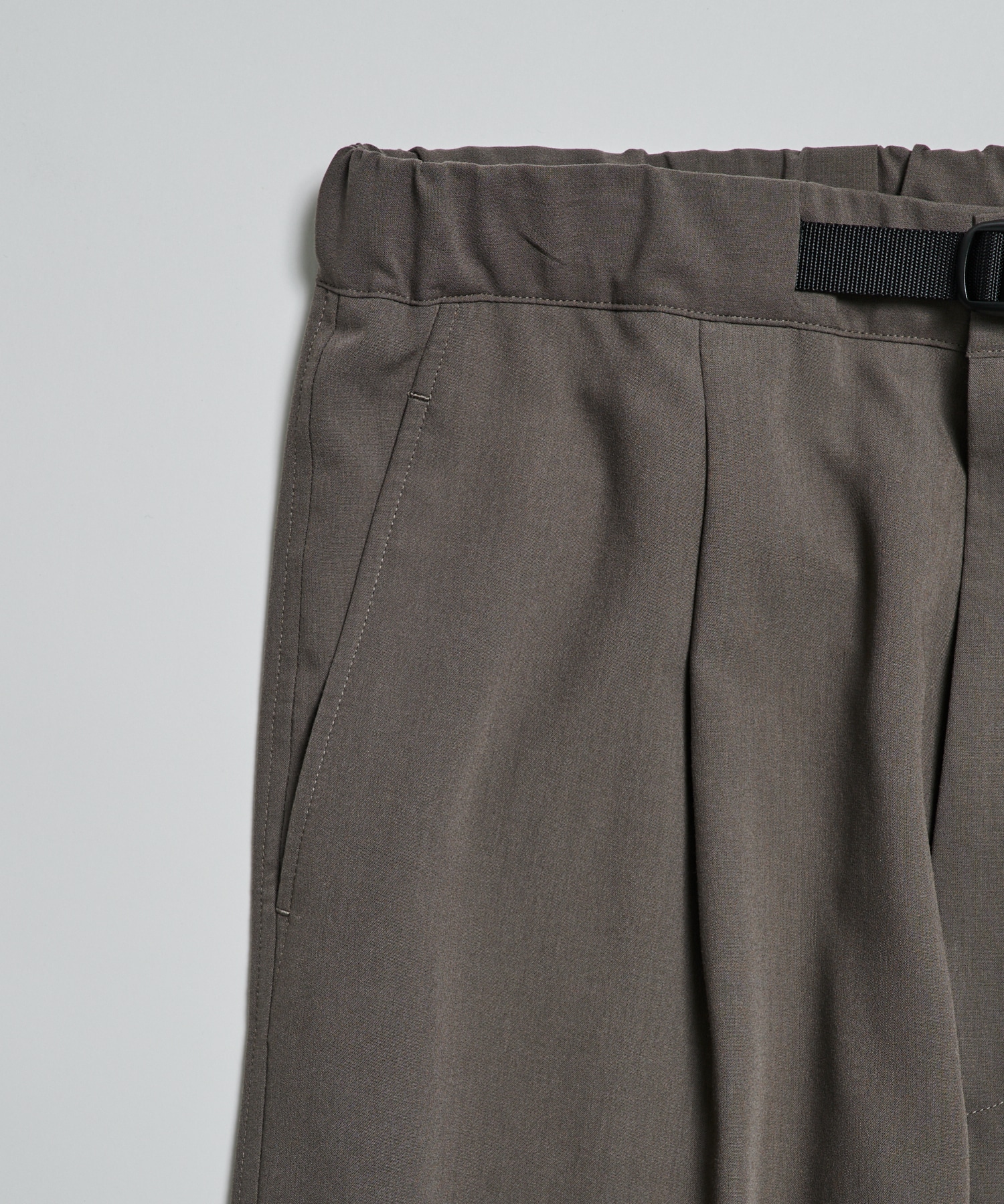 〈別注〉Tape -Belt 1 Tuck PNT UJOH HOMME