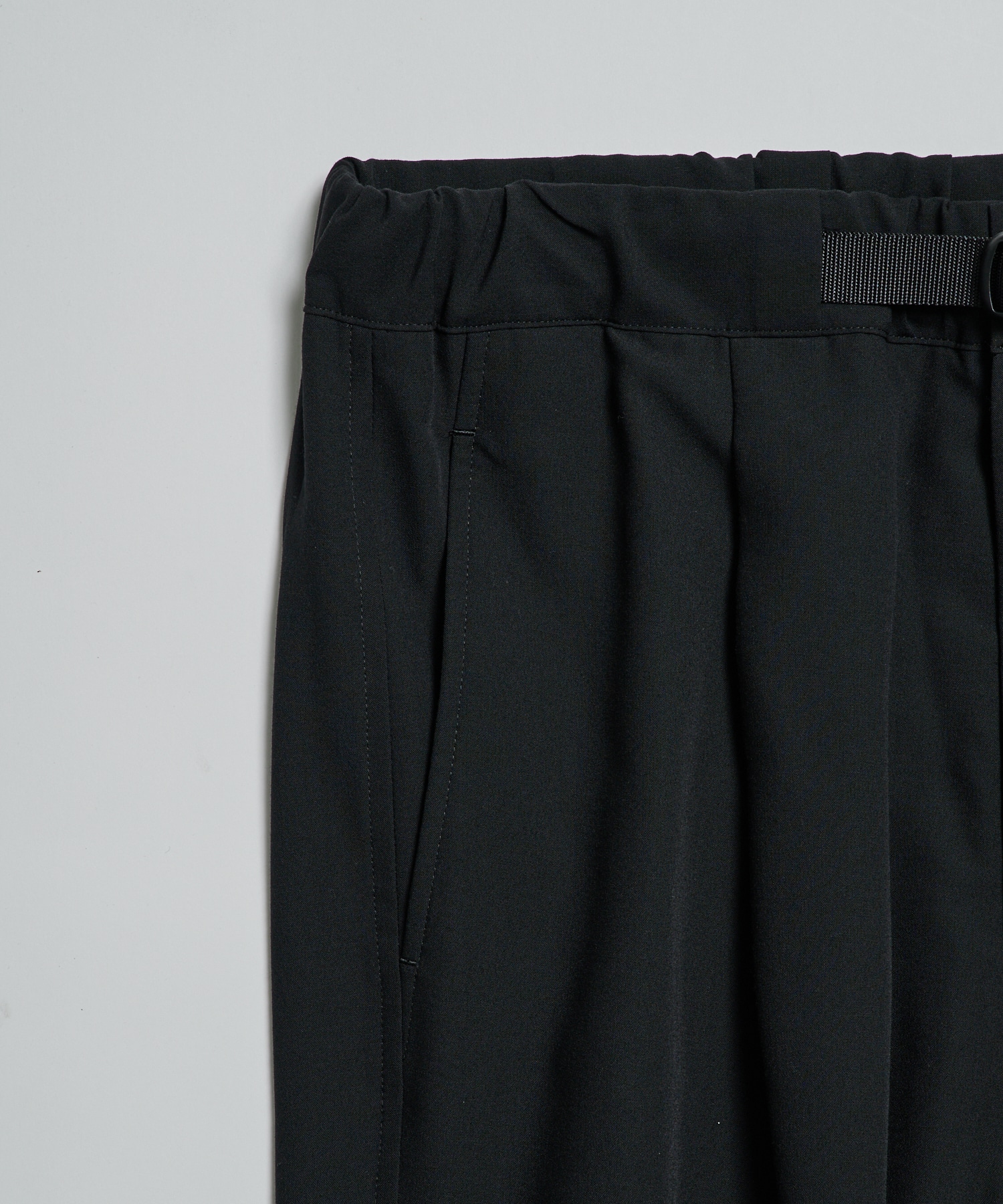 〈別注〉Tape -Belt 3 Tuck PNT UJOH HOMME