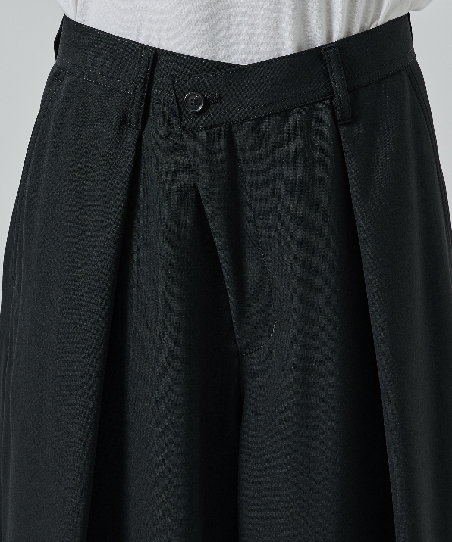 WIDE SLACKS SHAREEF