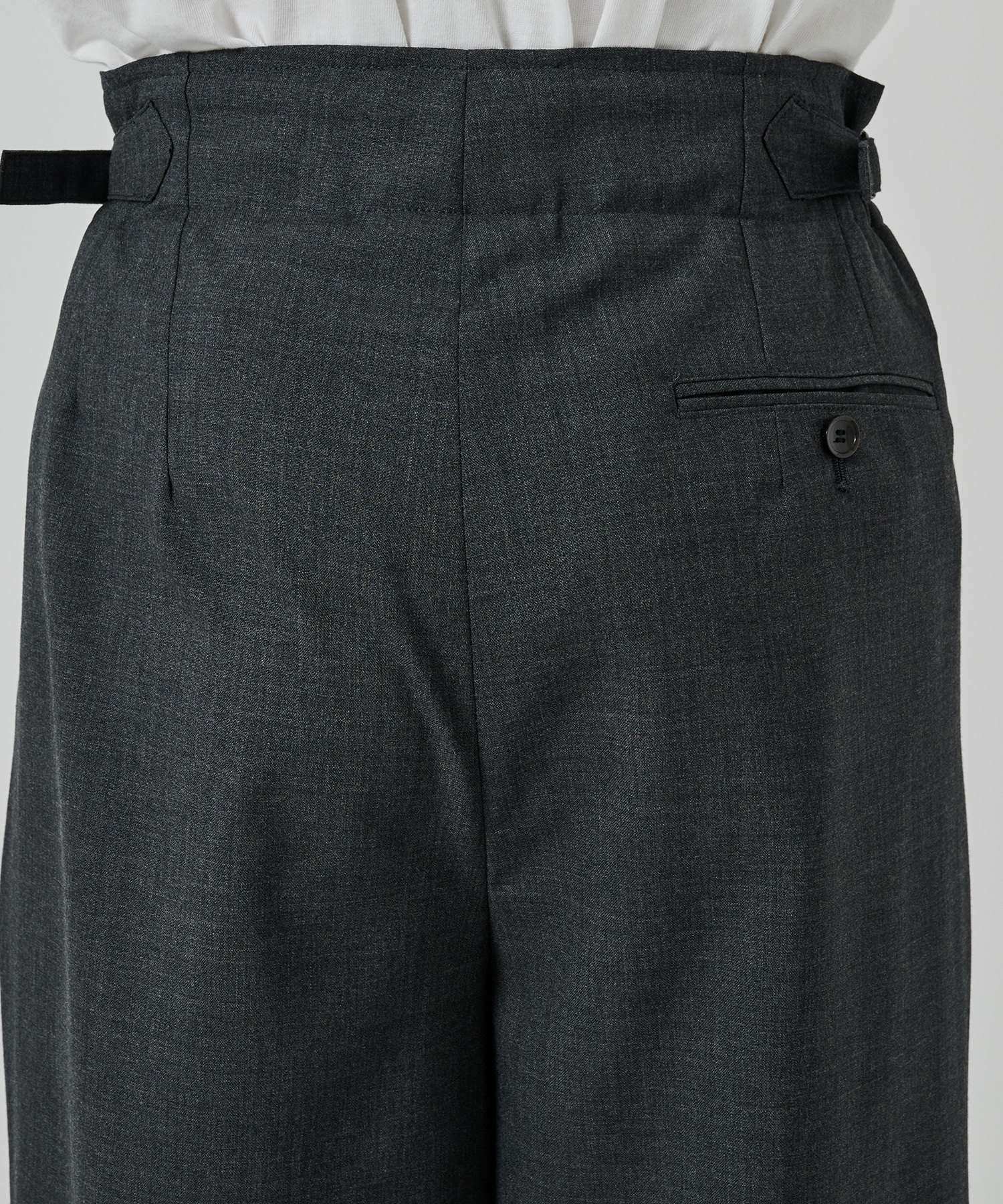 〈別注〉TWO TUCK MILITARY TROUSERS MARKAWARE/marka