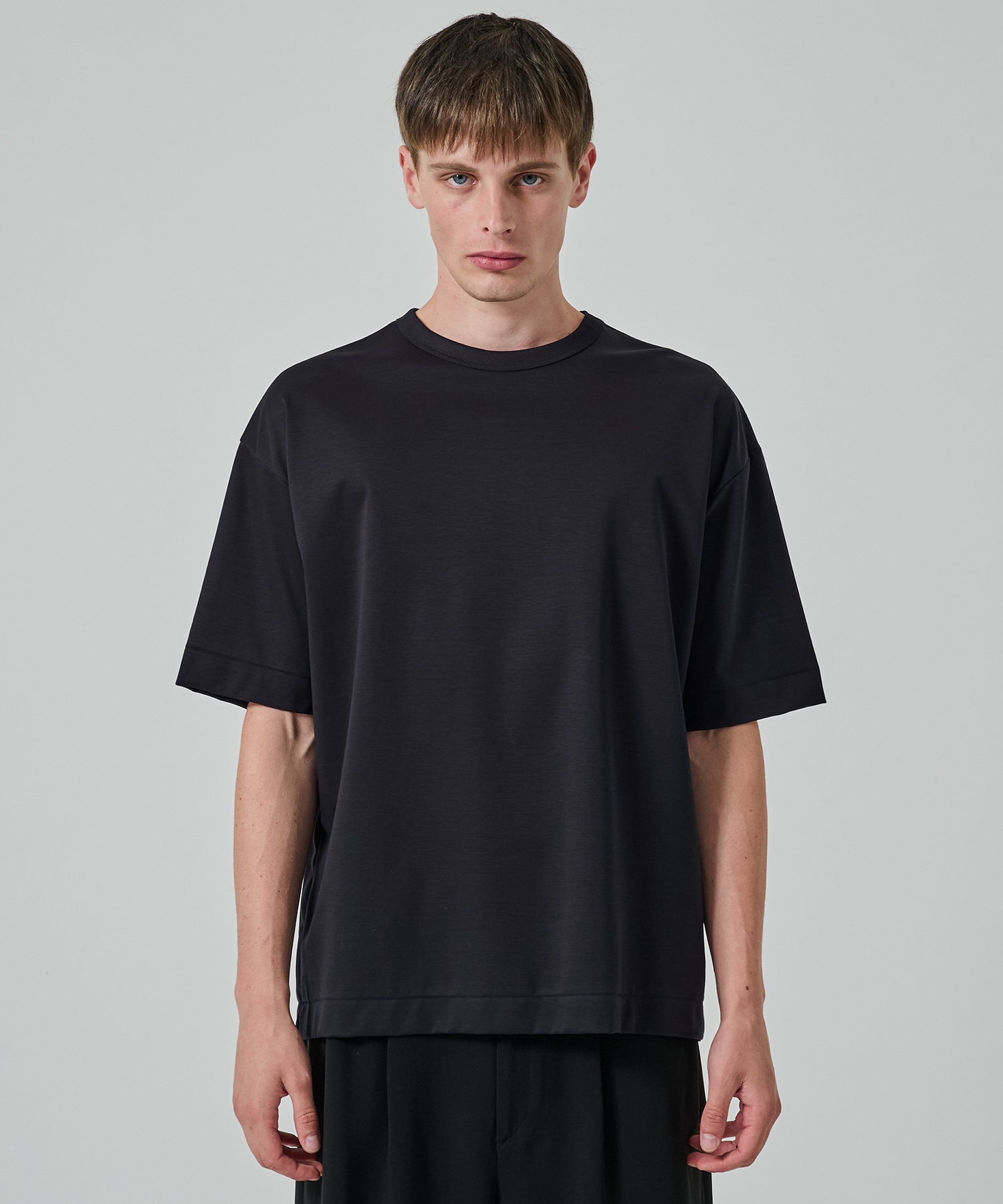 32G ロイヤルクール リラックスTシャツ STUDIOUS