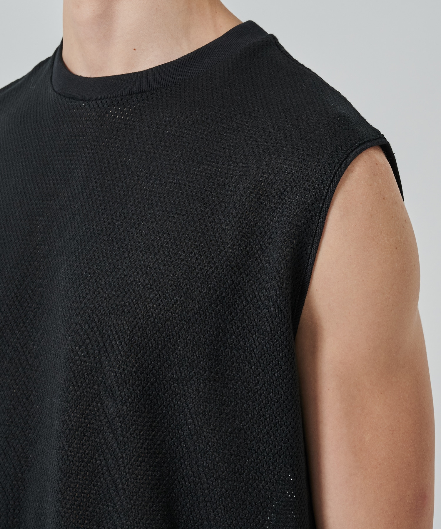 MESH SLEEVELESS TEE MARKAWARE/marka