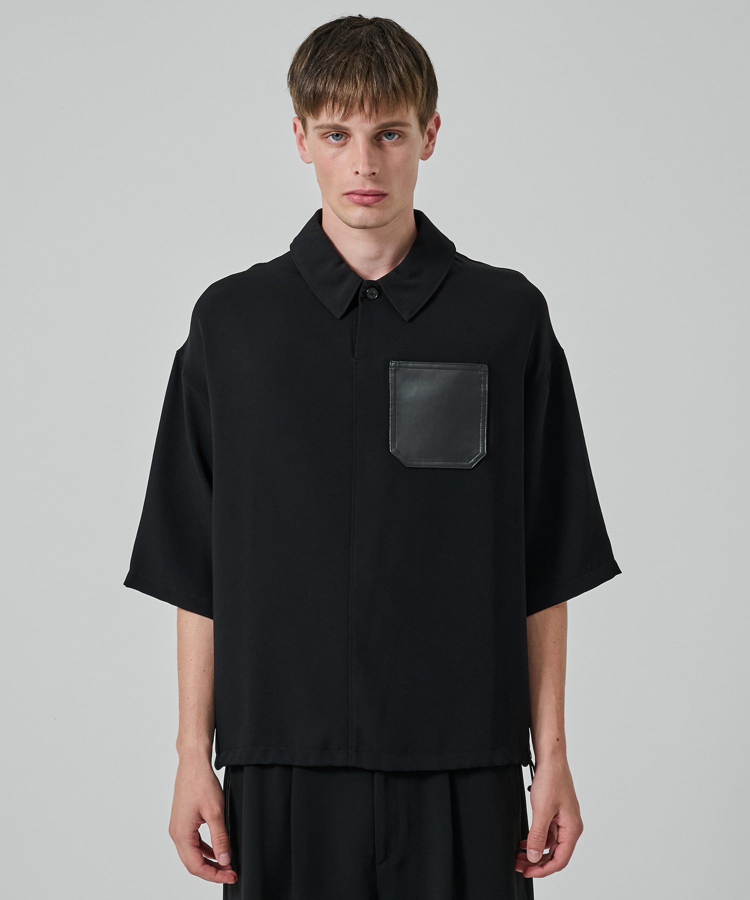 SUMMER ESSENTIAL DRAWCORD POLO STUDIOUS