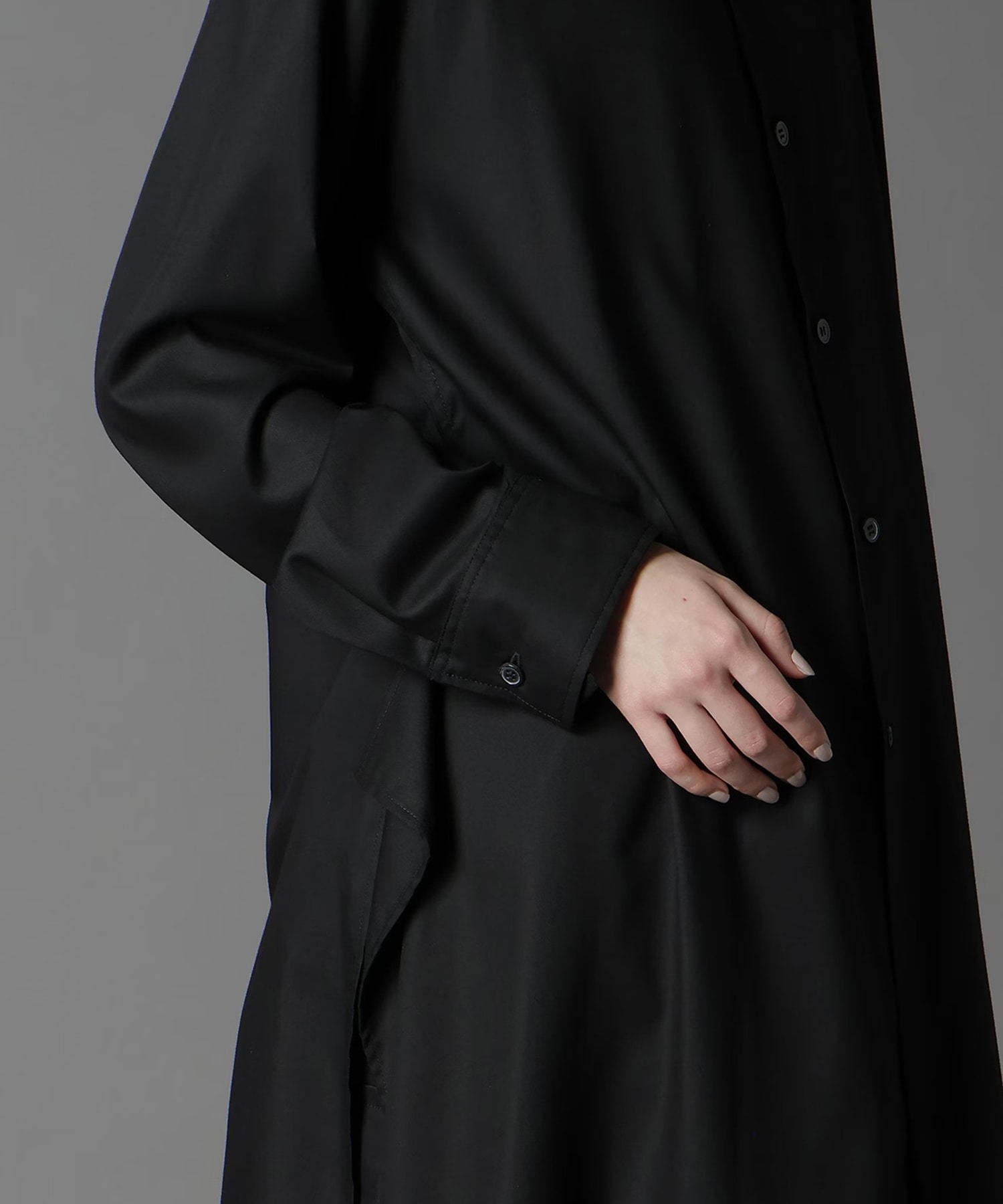 TR VIYELLA ASYMMETERY SHIRT GroundY