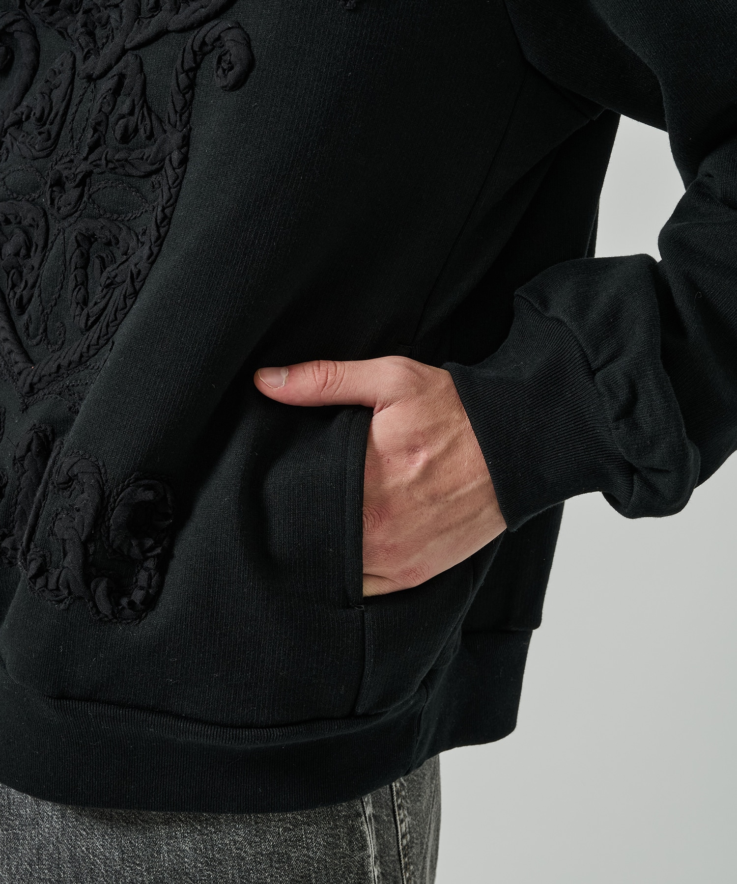 TAPE EMBROIDERY JERSEY SWEAT SHIRT TAAKK
