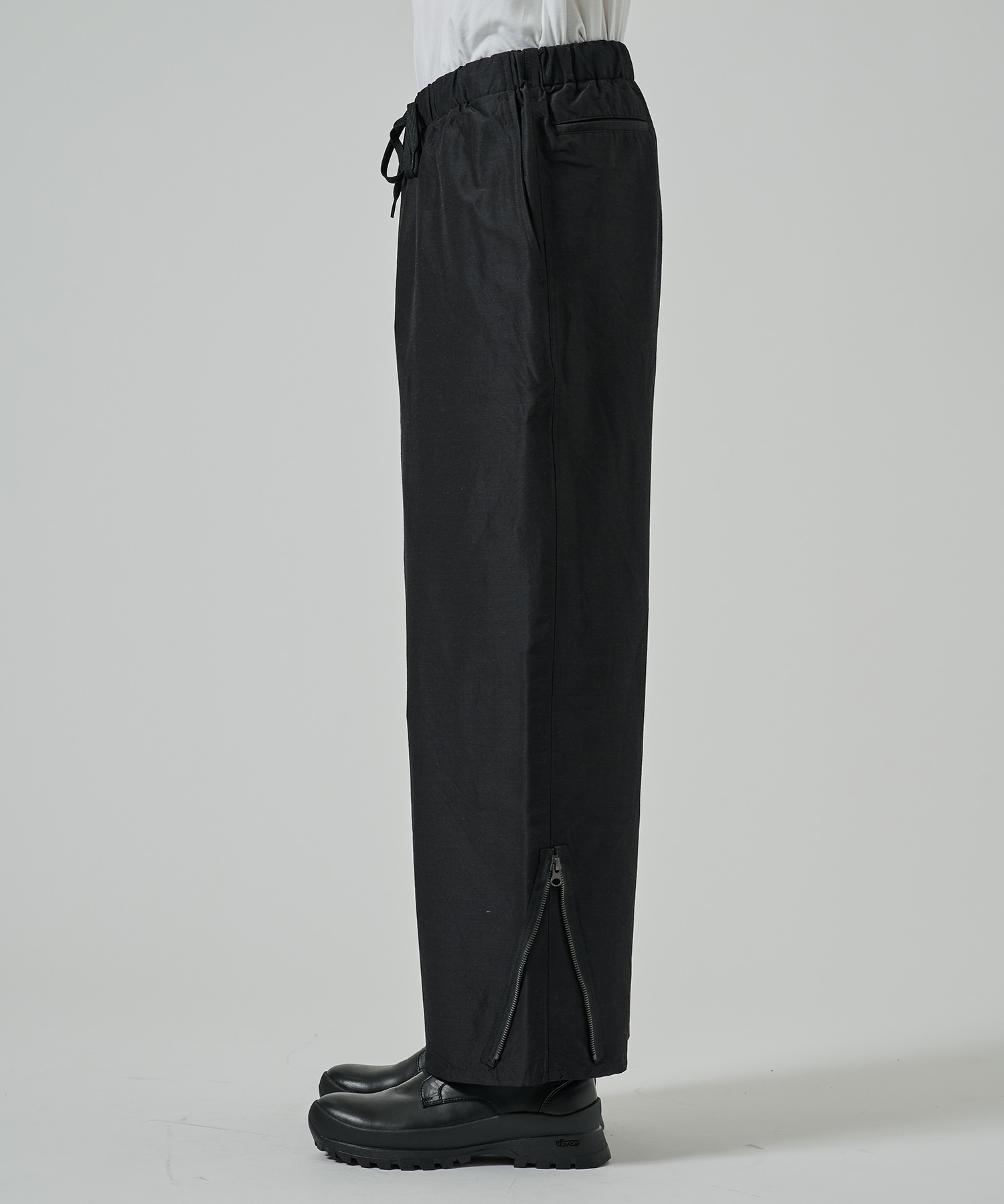 ウールシルク高密度タイプライター / アジャスタブルヘムイージーワイドパンツ, Chambray Black MARKAWARE/marka