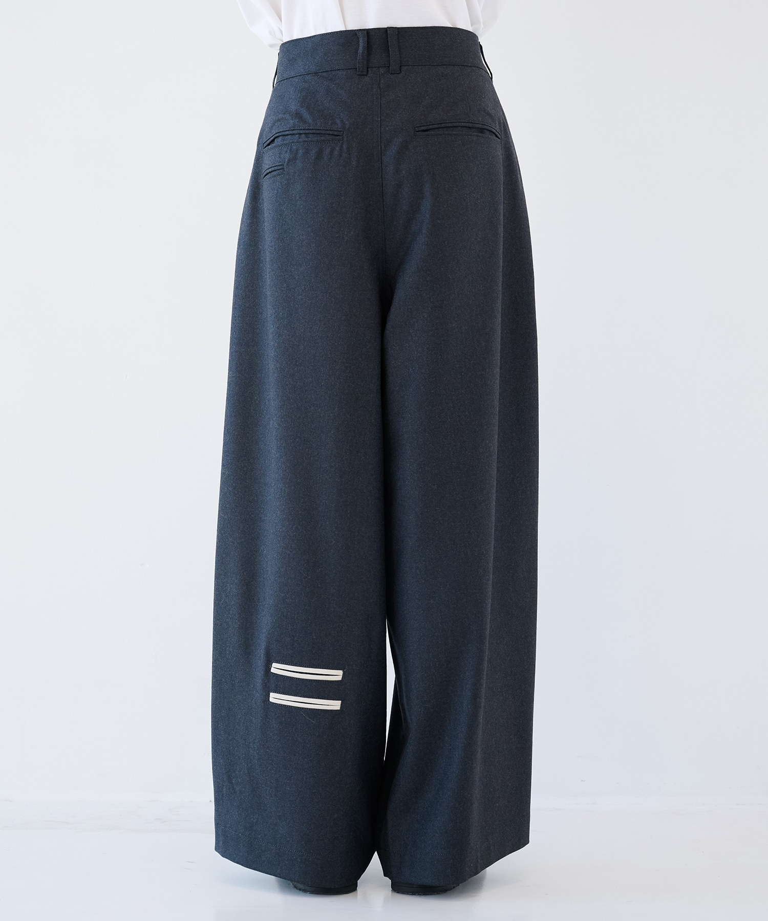 2/72強圧縮フラノ　ワイドパンツ SHAREEF